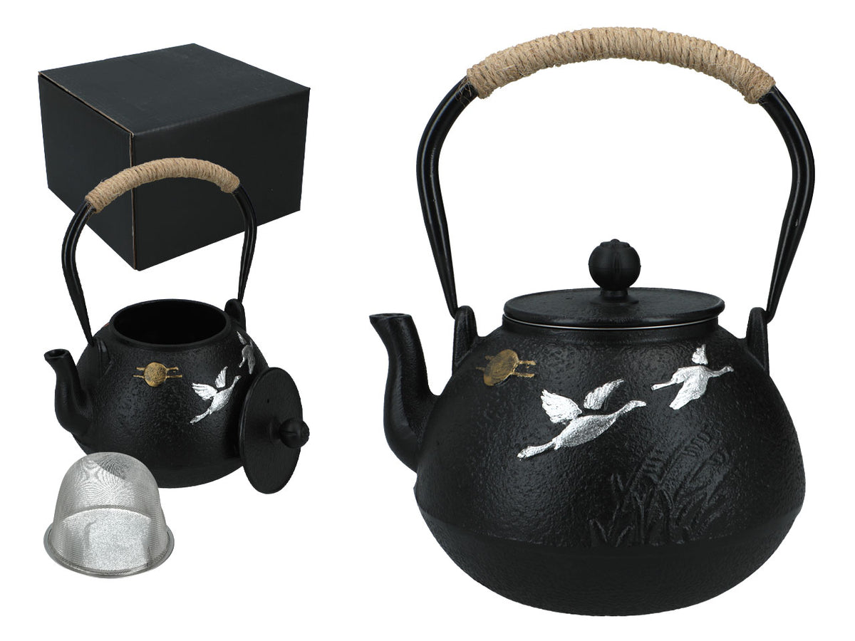Cast-iron teapot with an enameled insert and infuser, 1200ml