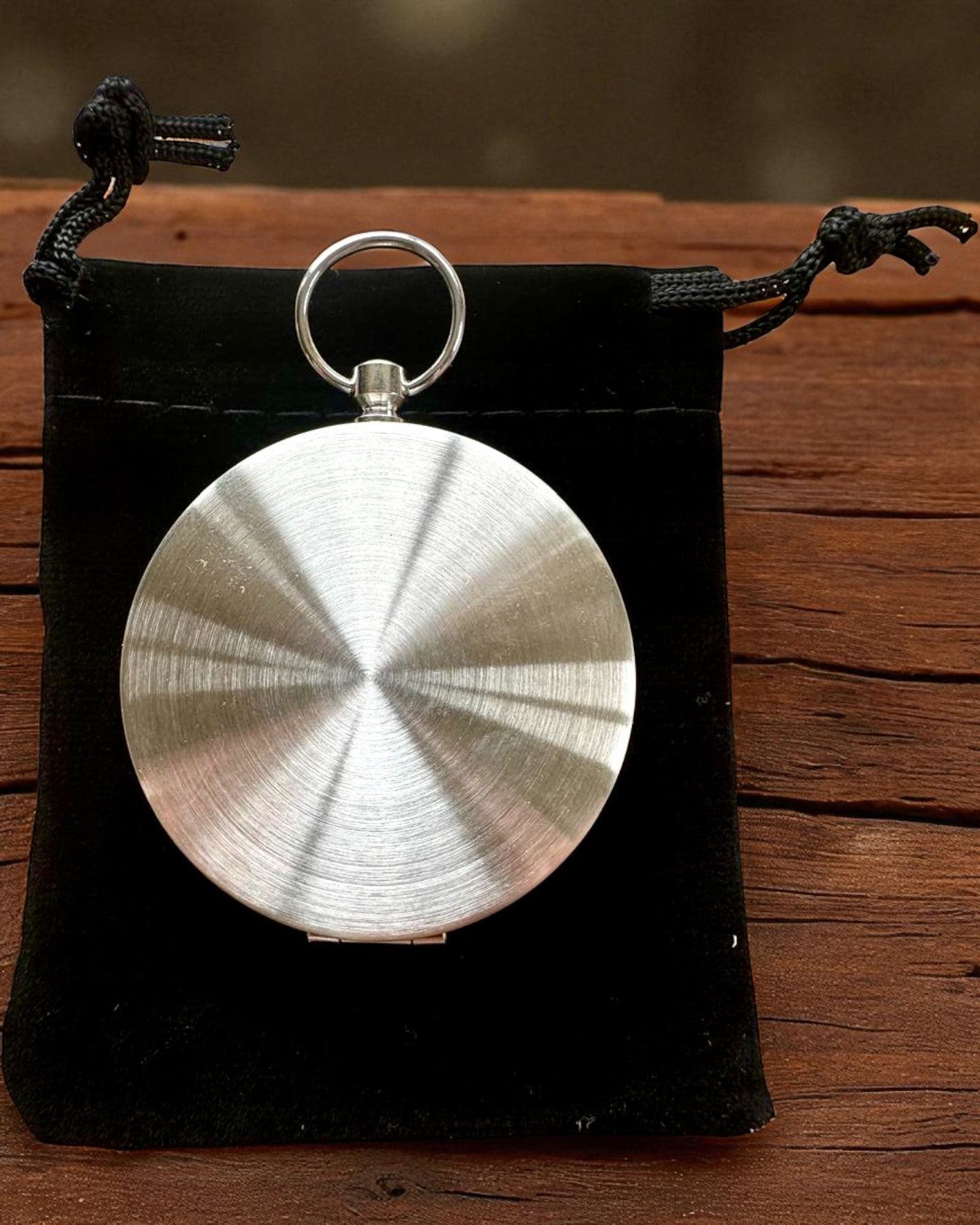 Waterproof Brass Compass with Glow Effect - Essential for Hiking and Camping, personalization with engraving