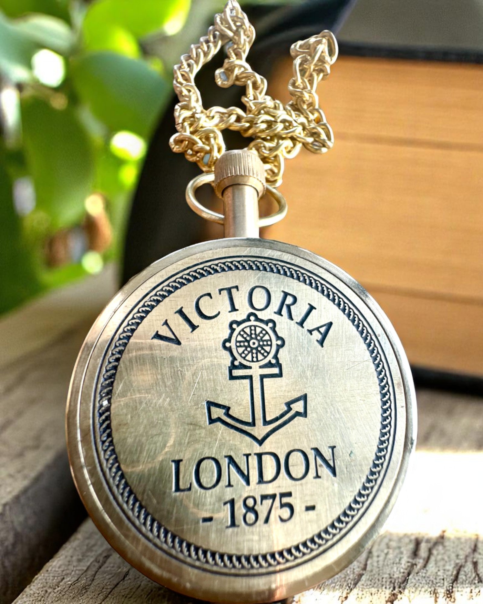 "Victoria Crown" Pocket Watch – Brass, Handcrafted in India, 5 cm wide, Japanese movement, customizable with engraving for a gift