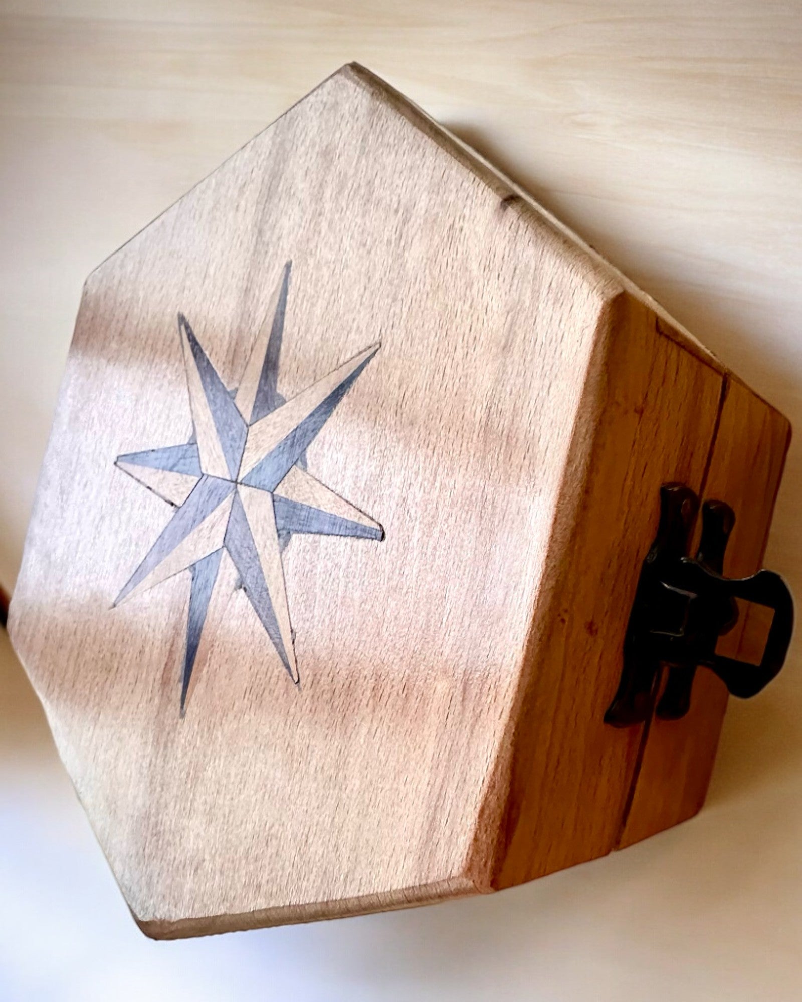 Captain's Compass "Explorer 2" - personalization option with engraving for a gift, 2 color variants to choose from