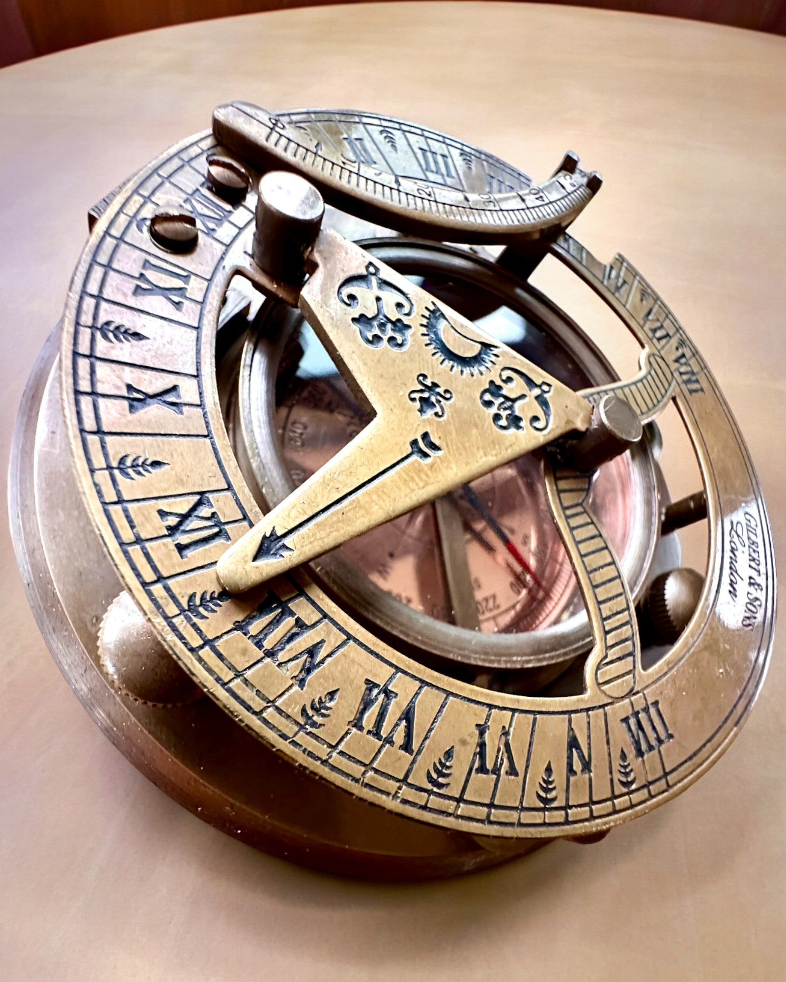 Captain's Compass "Explorer 2" - personalization option with engraving for a gift, 2 color variants to choose from