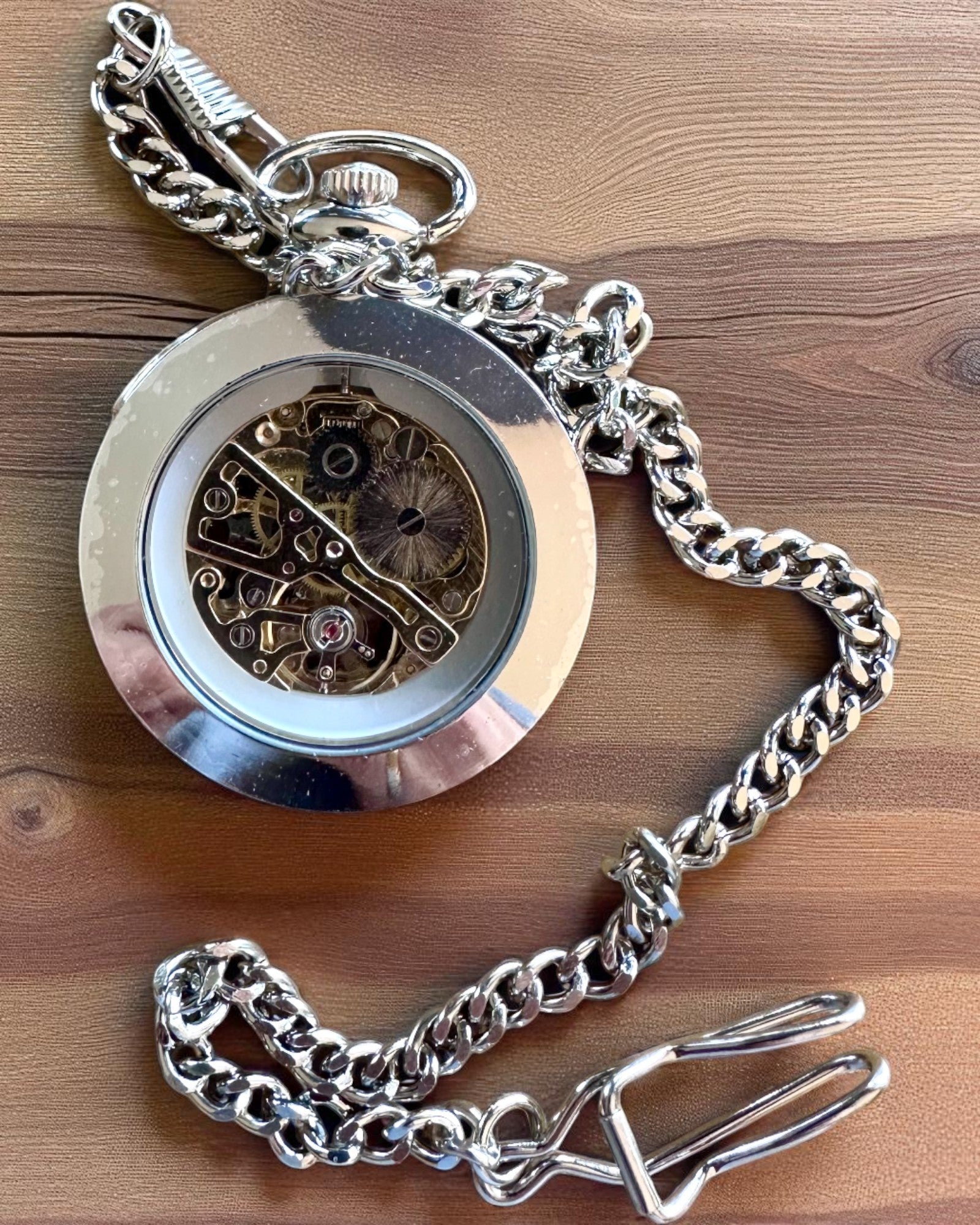 Silver Exclusive Mechanical Pocket Watch in Retro Style, Waterproof - Elegance for Every Occasion, with Engraving