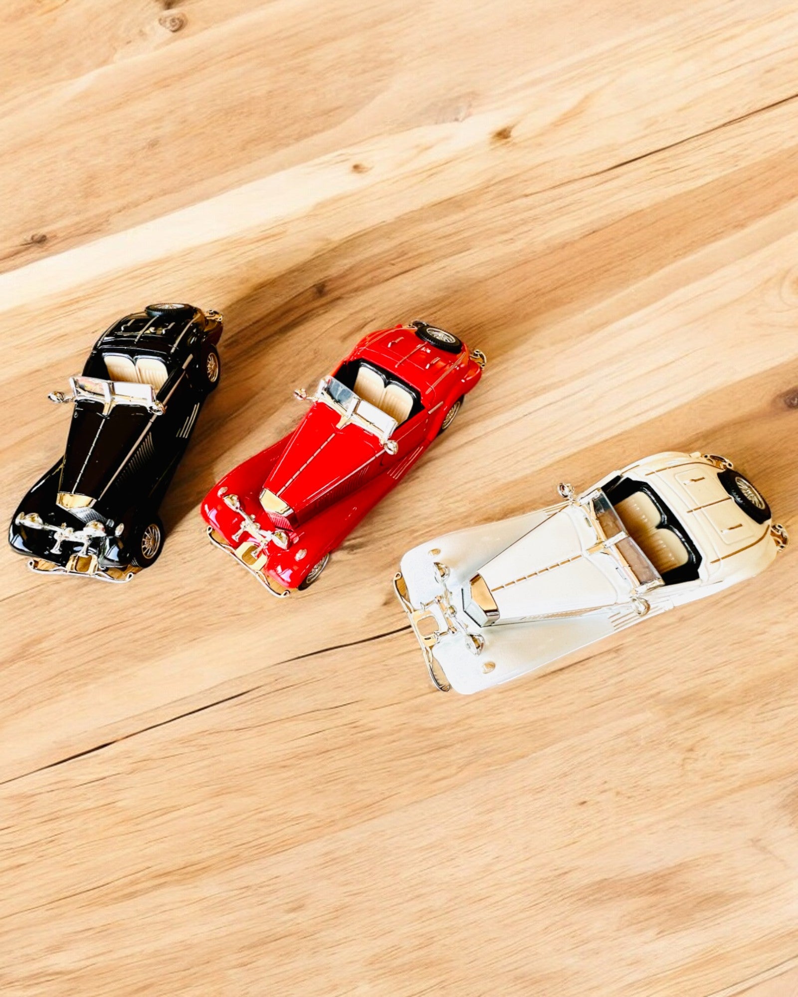 Miniature Model of Classic Retro Cars - personalization option with engraving for a gift, 3 variants to choose from