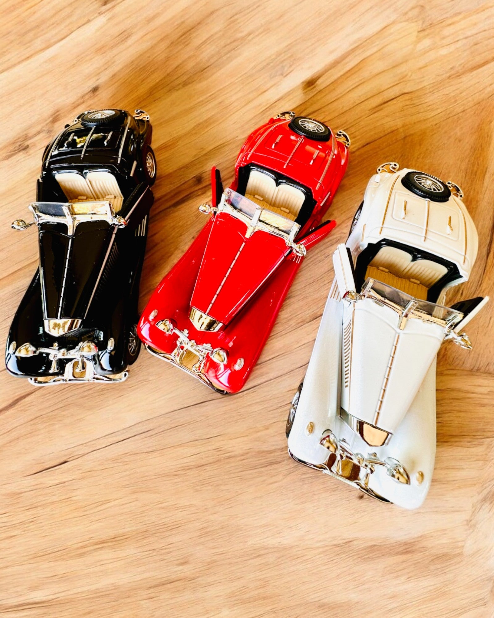 Miniature Model of Classic Retro Cars - personalization option with engraving for a gift, 3 variants to choose from