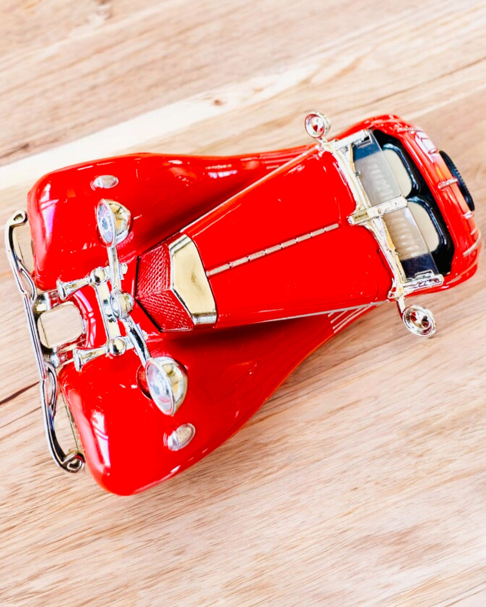 Miniature Model of Classic Retro Cars - personalization option with engraving for a gift, 3 variants to choose from