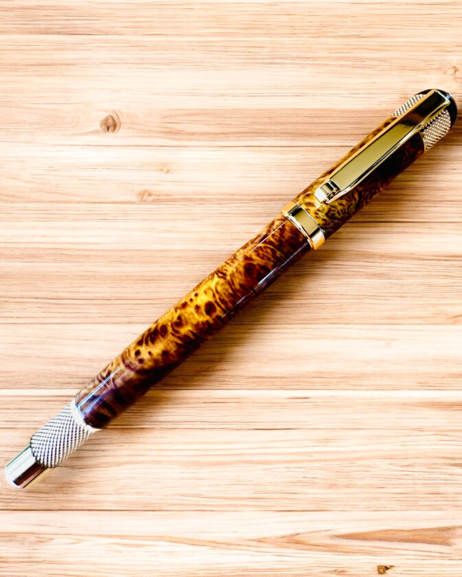 Elegant "Majestic" pen with personalization option for a gift, 2 color variants to choose from