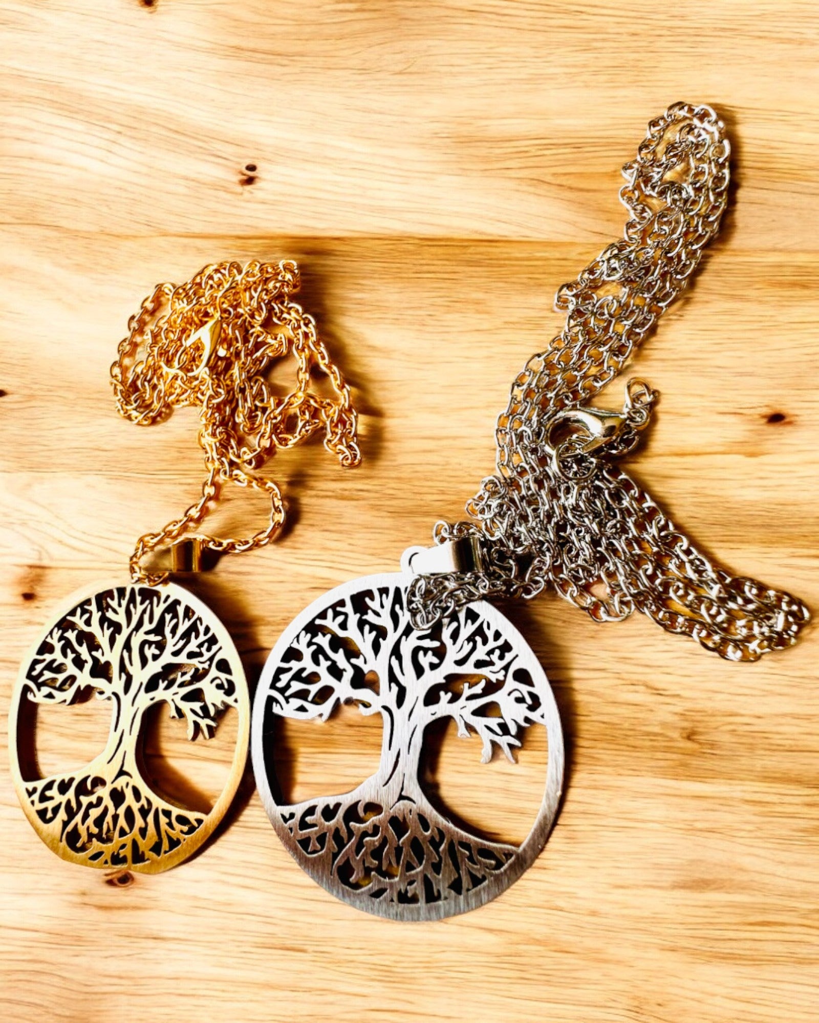 Stainless Steel "Tree of Life" Necklace - personalized engraving, 2 color variants