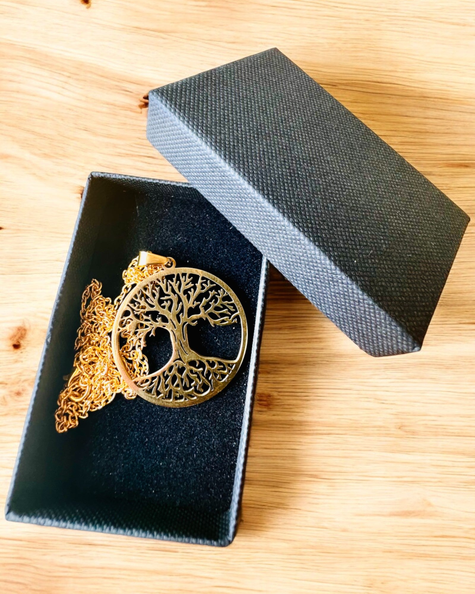 Stainless Steel "Tree of Life" Necklace - personalized engraving, 2 color variants