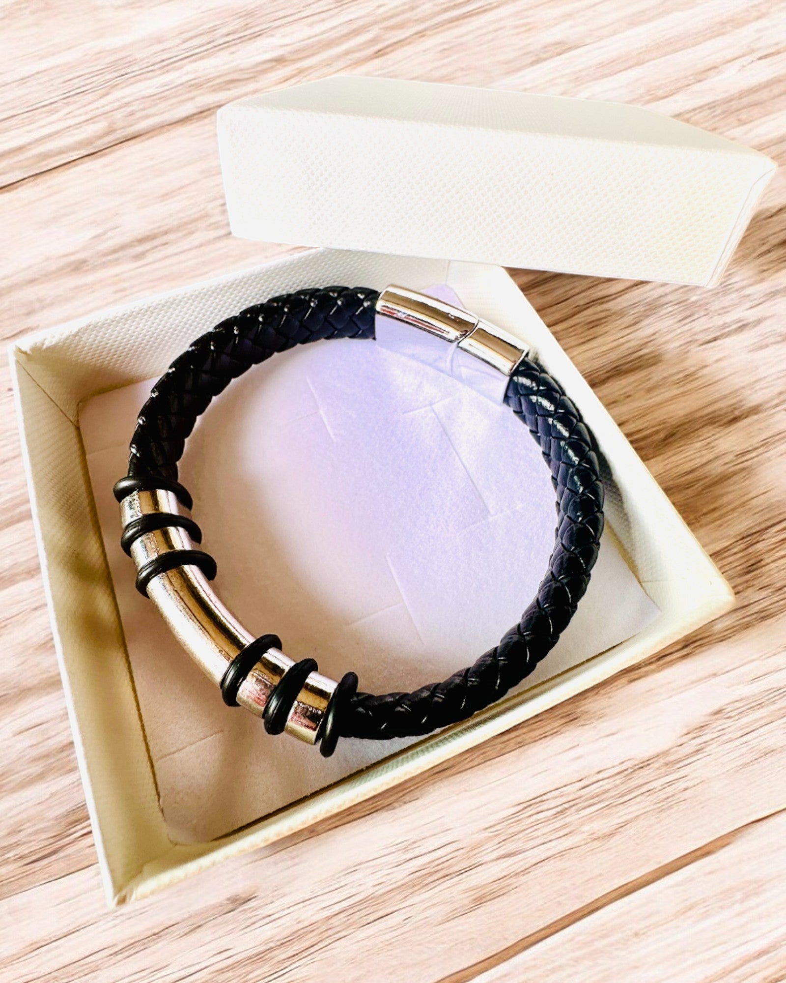 Fashionable Hip Hop Bracelet for Men with Custom Engraving and Magnetic Clasp – Choose Style with Silver or Gold Accents, 22cm PU Leather