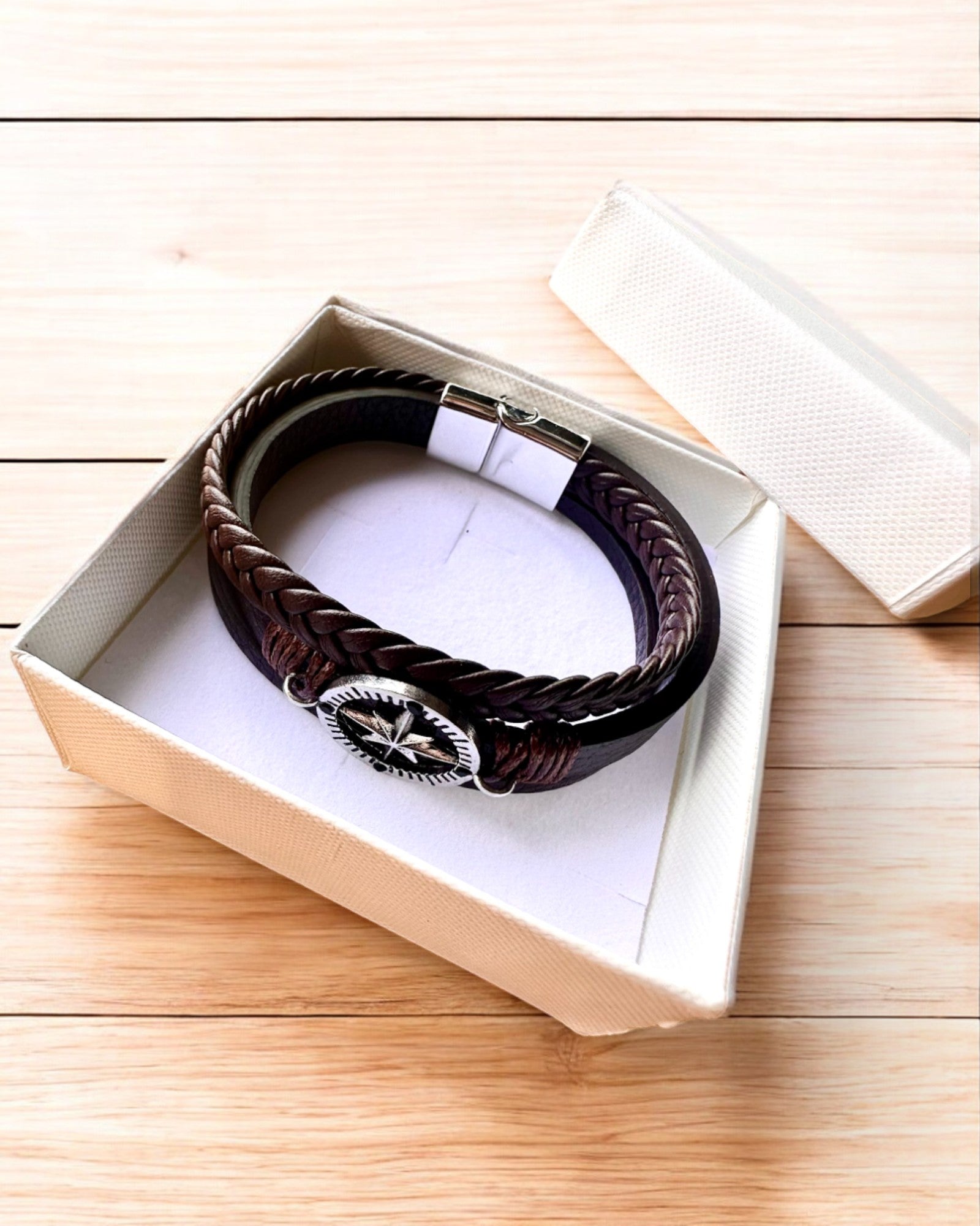 Bracelet "Compass Adventure" - customizable with engraving for a gift, 2 color variants available