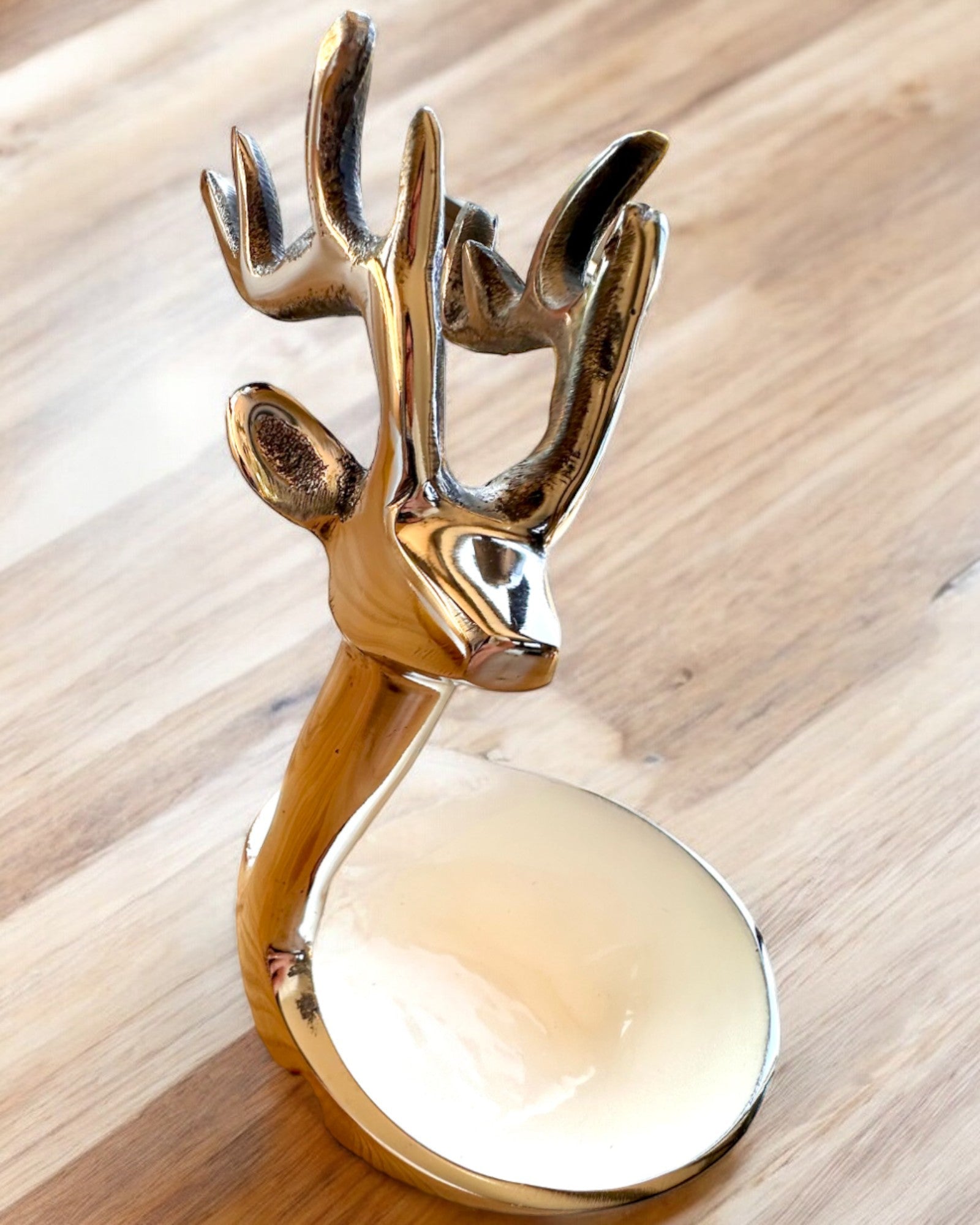 Elegant Bowl Horned Beauty – Handicraft from India, personalization with engraving