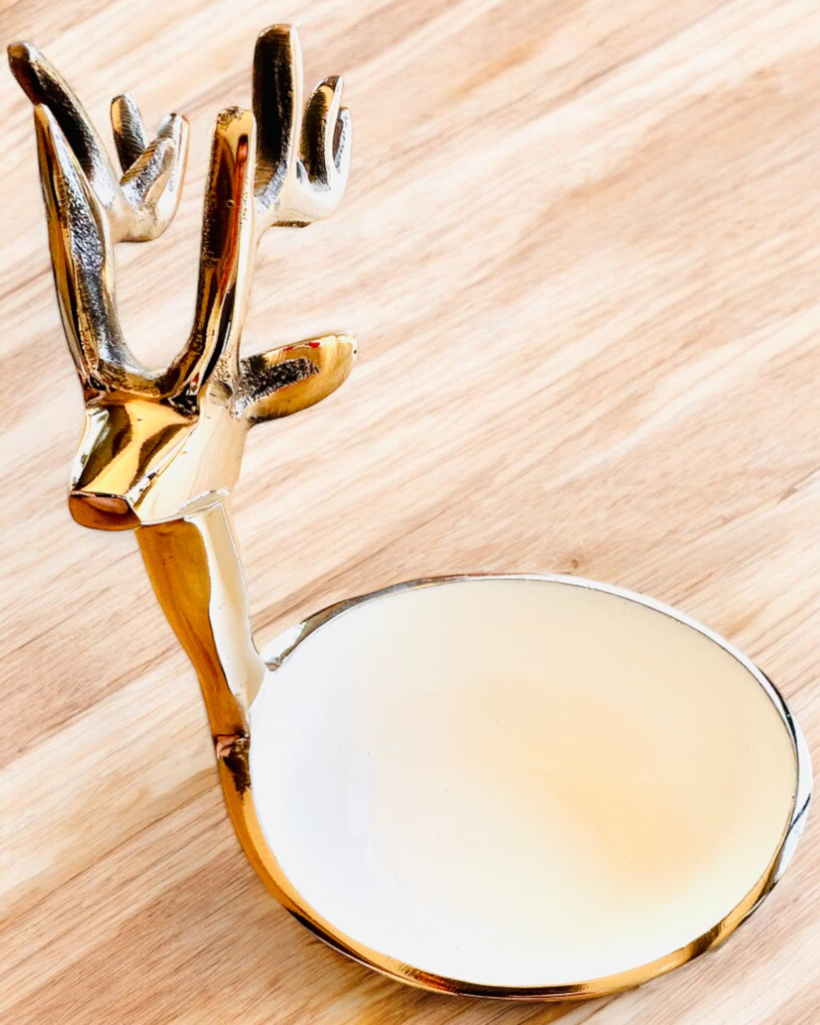 Elegant Bowl Horned Beauty – Handicraft from India, personalization with engraving