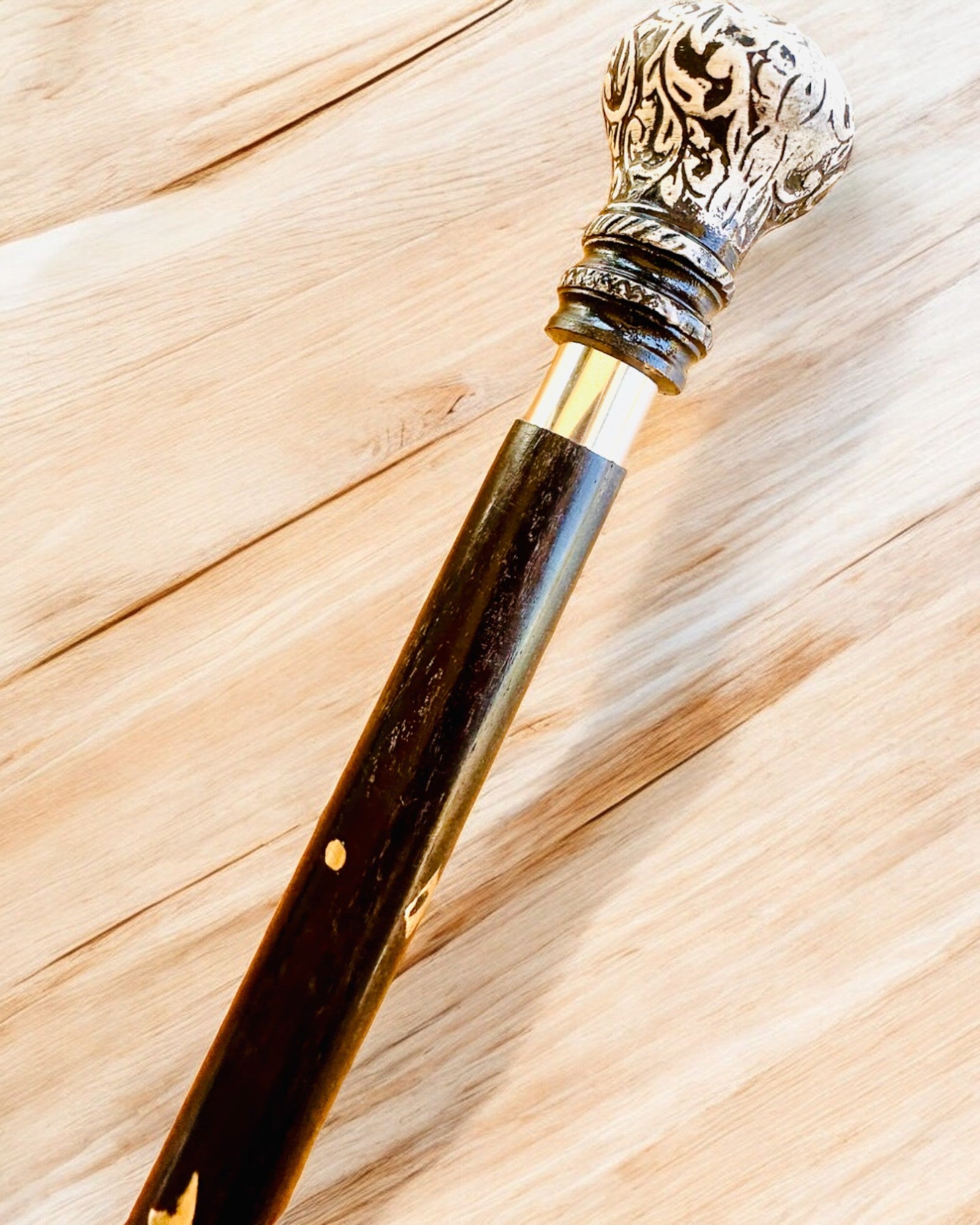 "Majesty Cane" Walking Stick Wooden Handcrafted, engraving option available, 2 variants to choose from