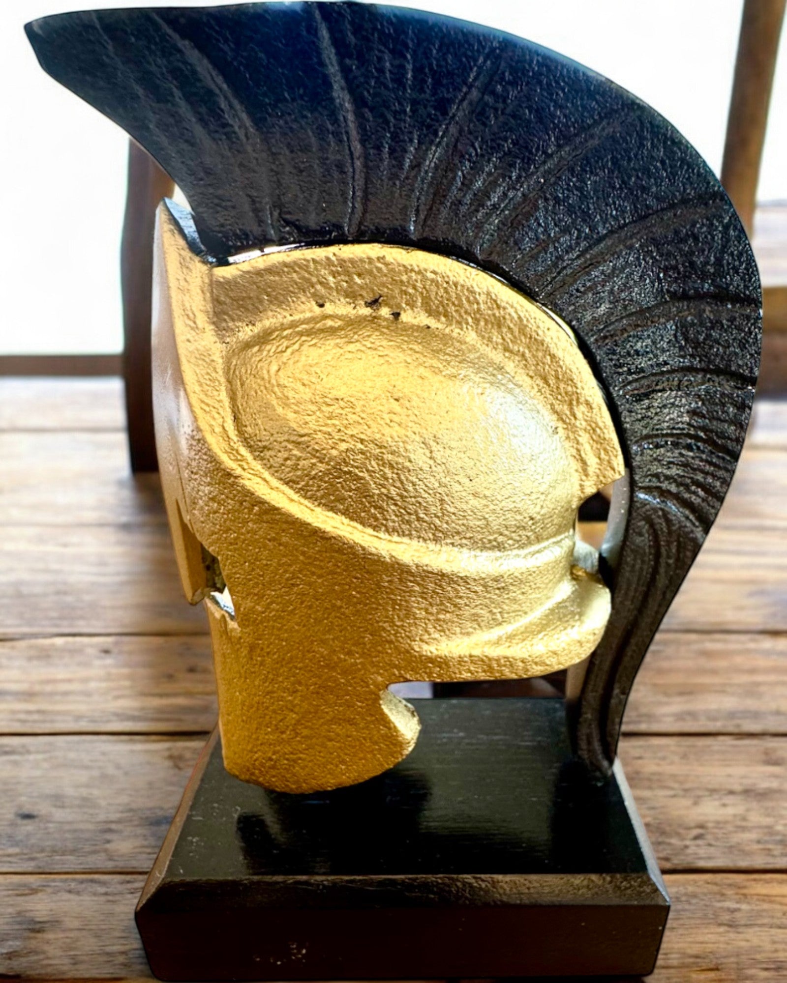 Spartan Premium Helmet – handcrafted decorative sculpture, customizable with engraving for a gift