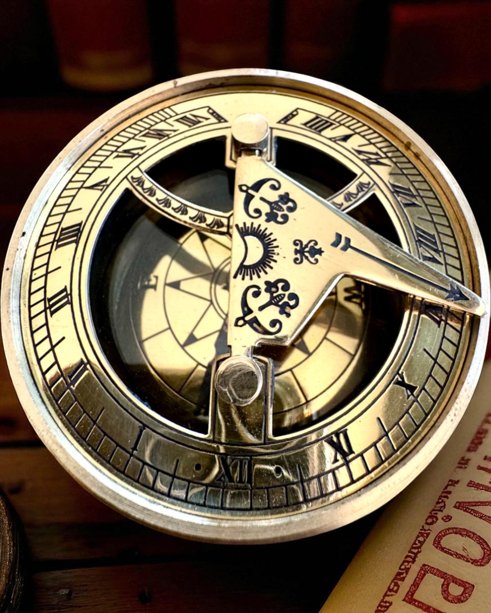 Voyager 7cm Sundial Compass – brass sundial with compass, personalized engraving for a gift