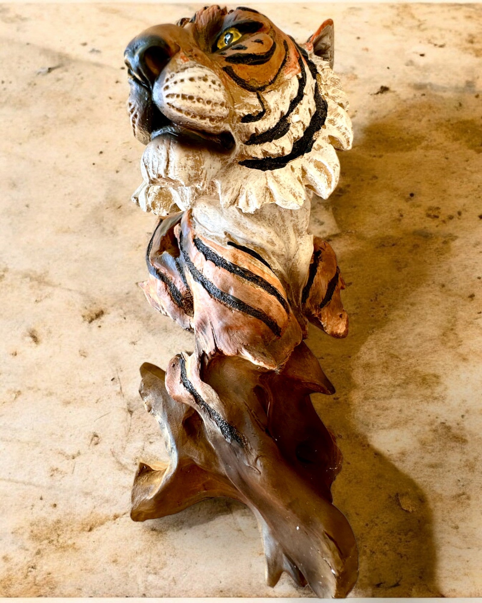 "Tiger King of the Jungle" Statuette with Engraving Option, 29 cm Tall Figurine, Gift Decoration