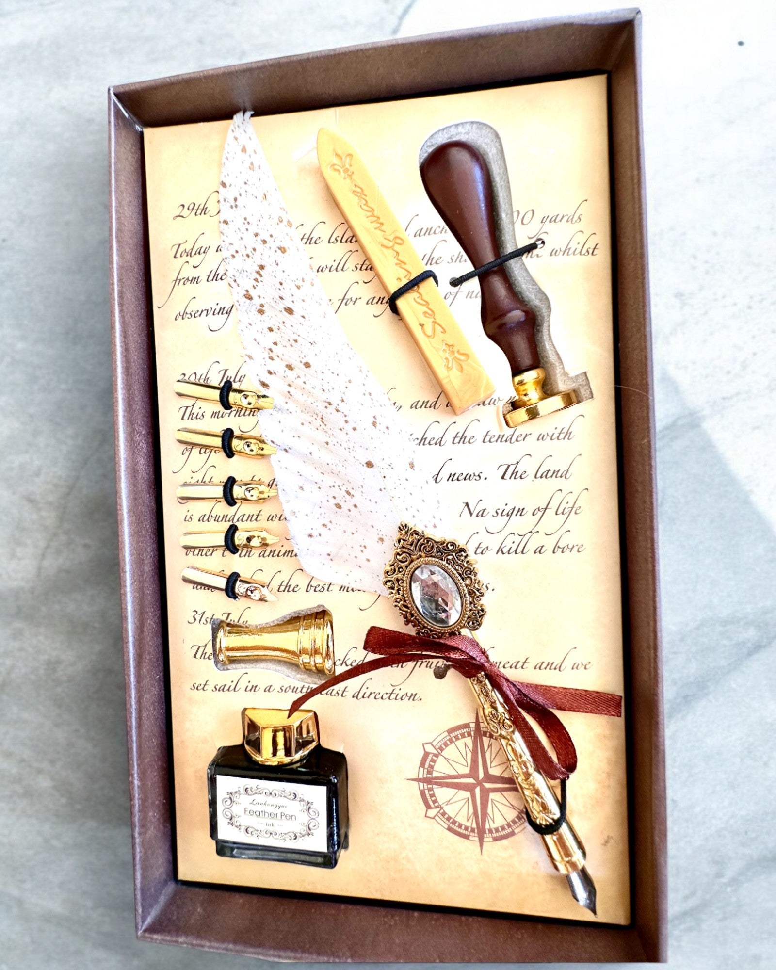 "Elegance in Practice" Calligraphy Set with Engraving Option, as a gift. 2 color variants to choose from.