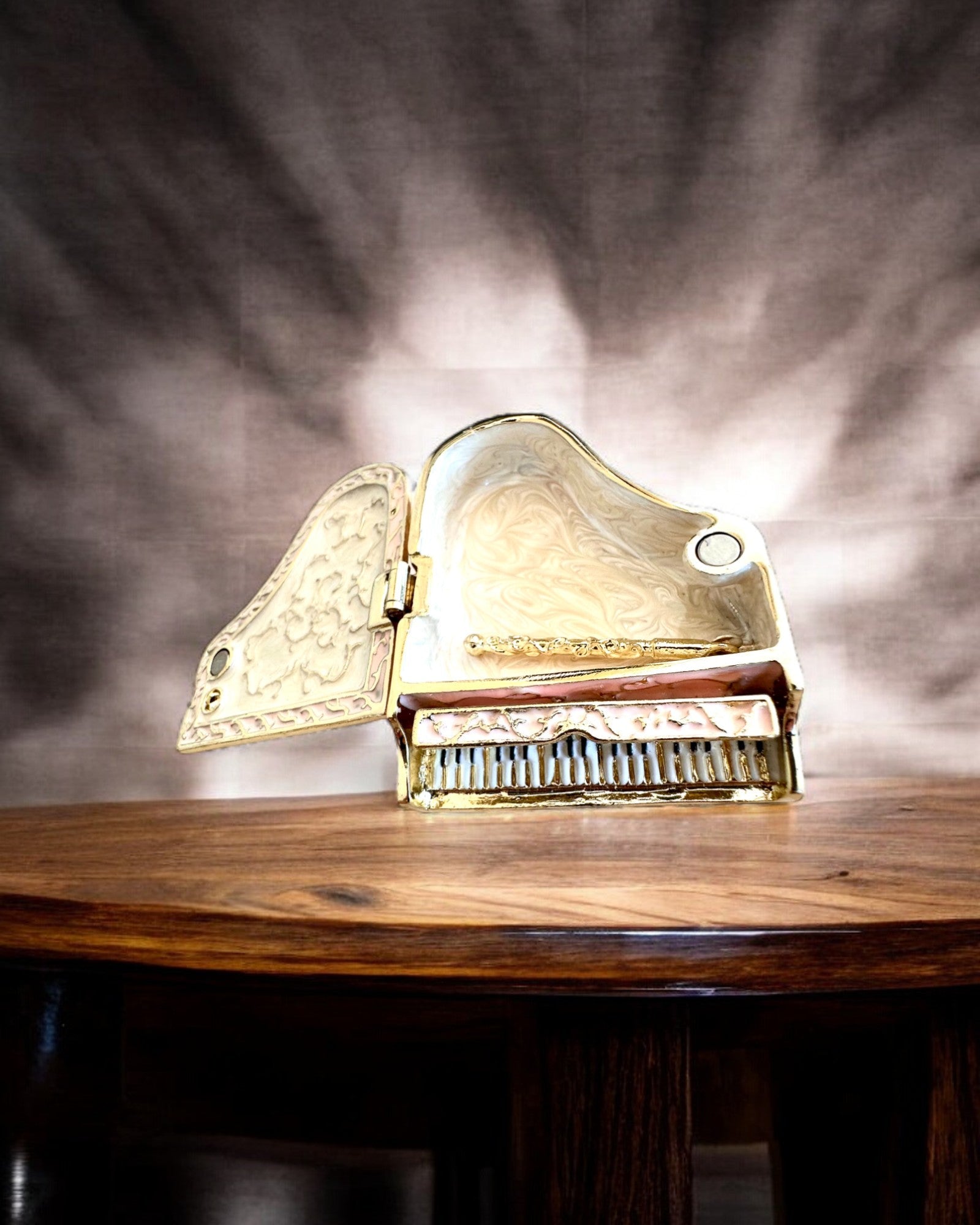 Elegant jewelry box "Mini Piano - Roses of Classics" - with engraving option for a gift