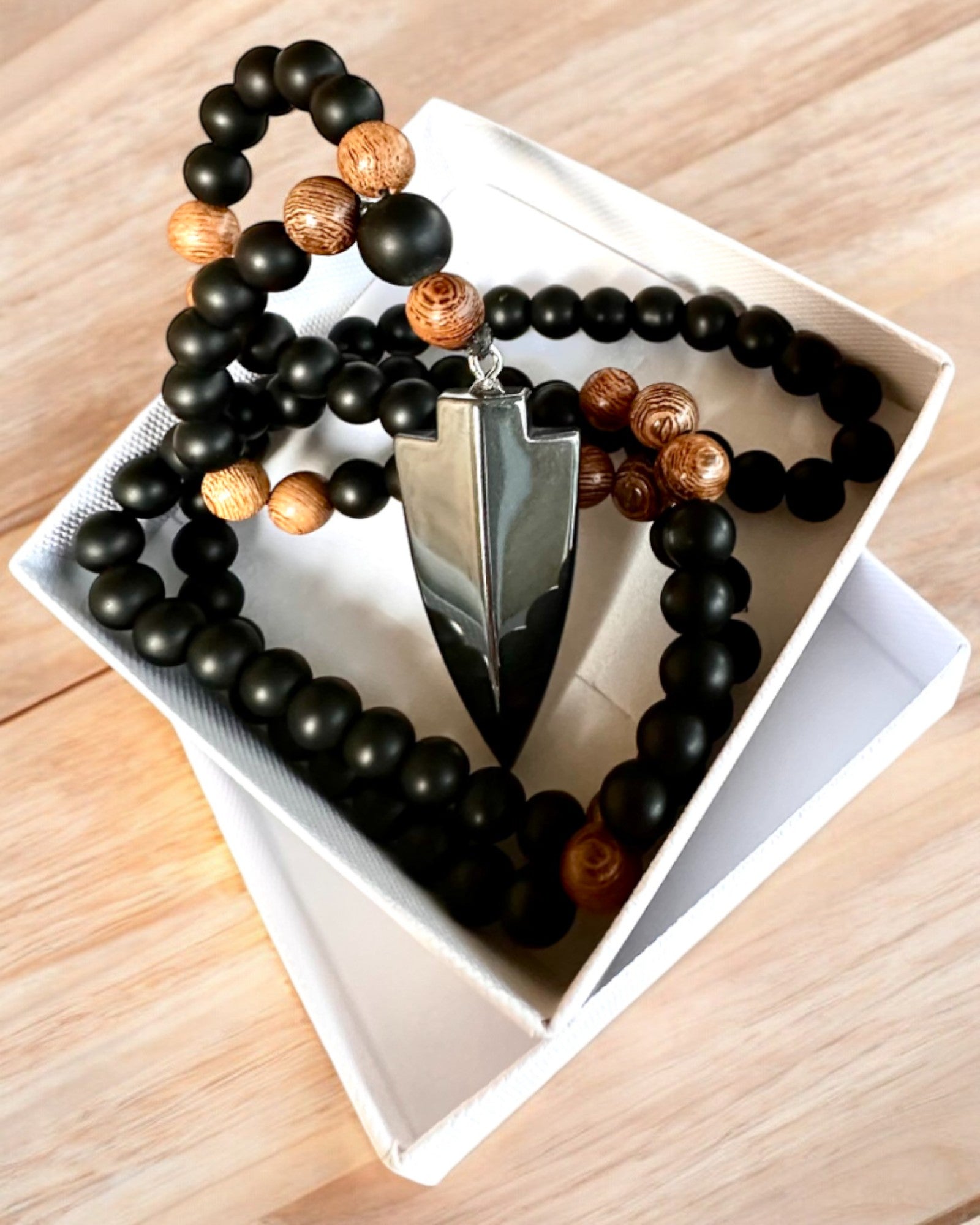 Arrow of Power, Necklace with Black Obsidian and Wooden Beads, personalization with engraving for a gift