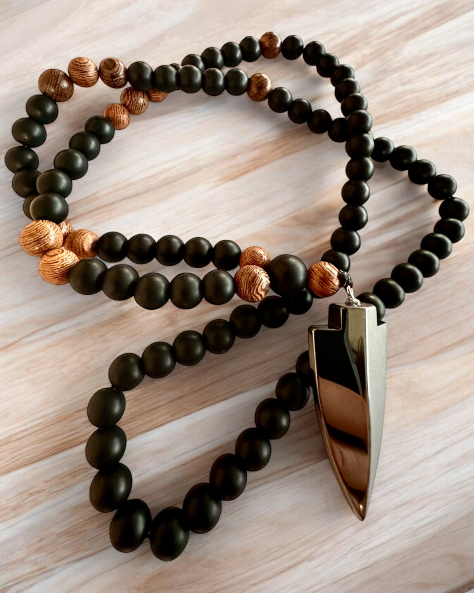 Arrow of Power, Necklace with Black Obsidian and Wooden Beads, personalization with engraving for a gift