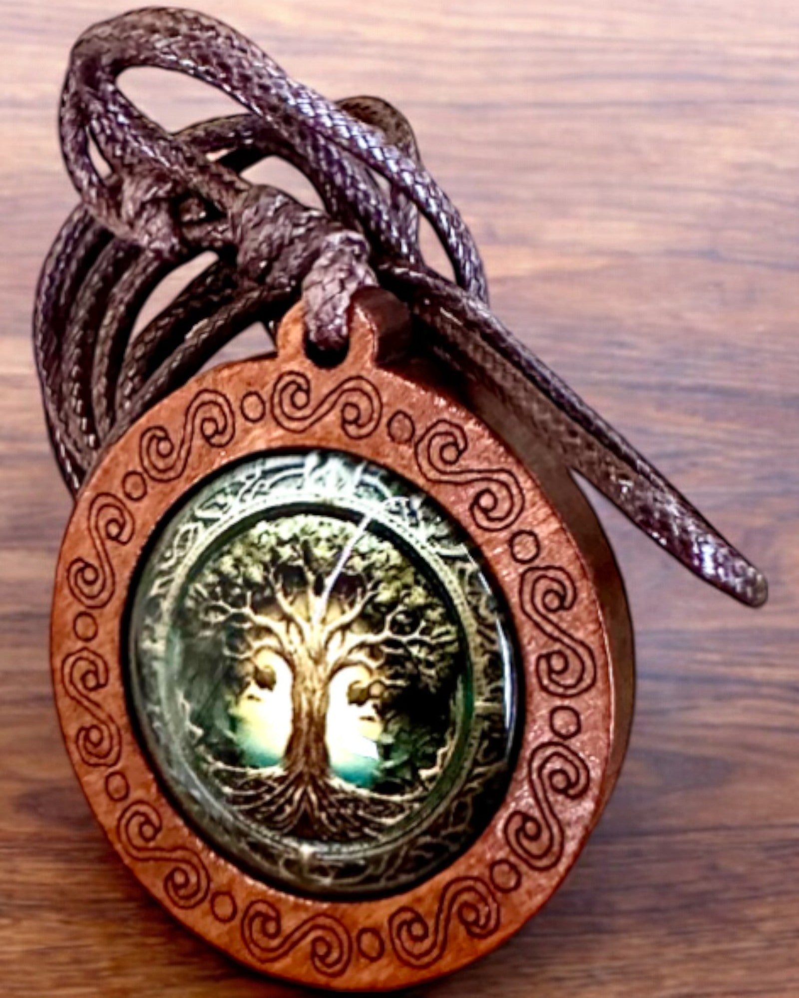 Amulet of Life "Tree of Ancestors" - Handcrafted Necklace with Wood and Glass, customizable with engraving for a gift