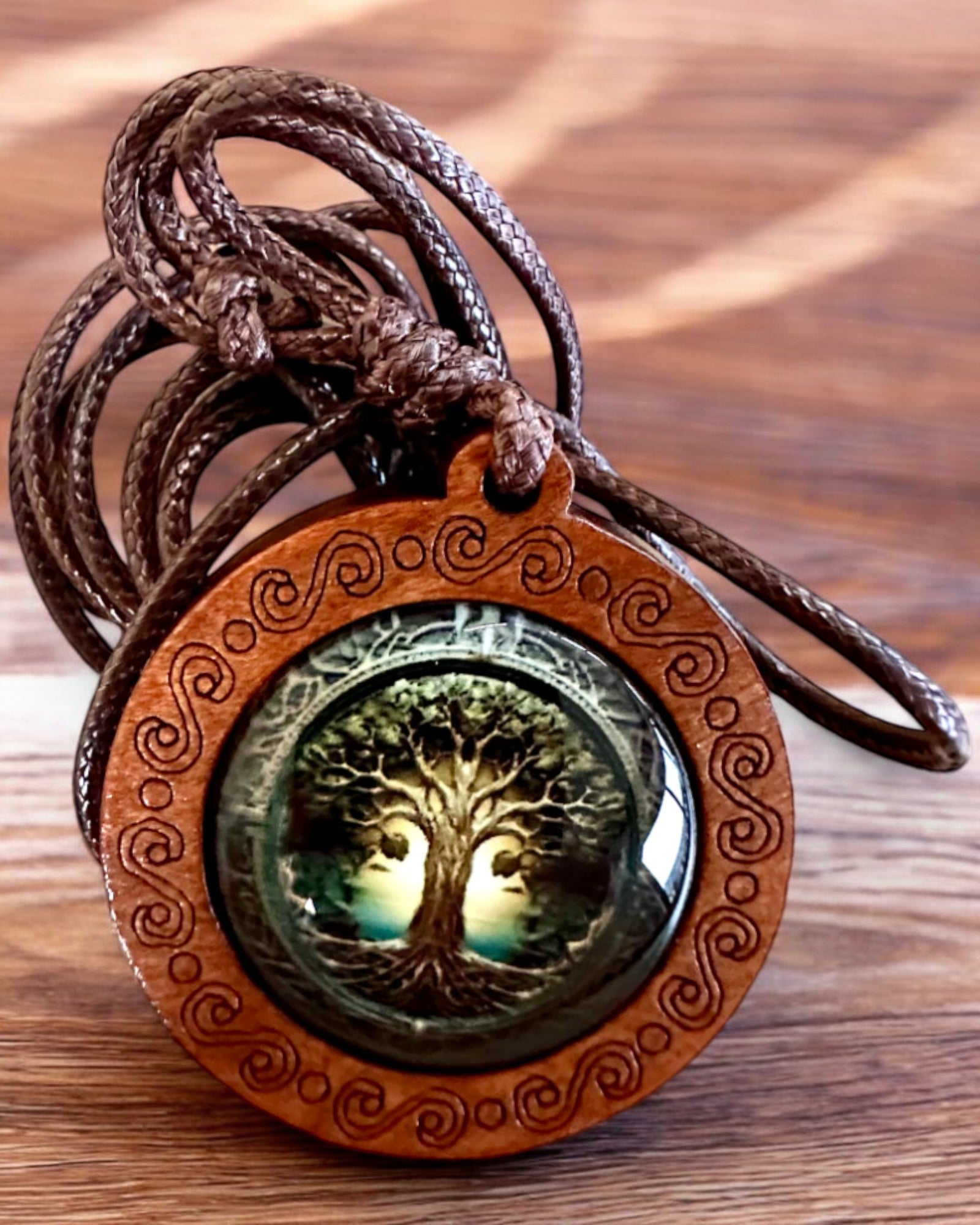 Amulet of Life "Tree of Ancestors" - Handcrafted Necklace with Wood and Glass, customizable with engraving for a gift