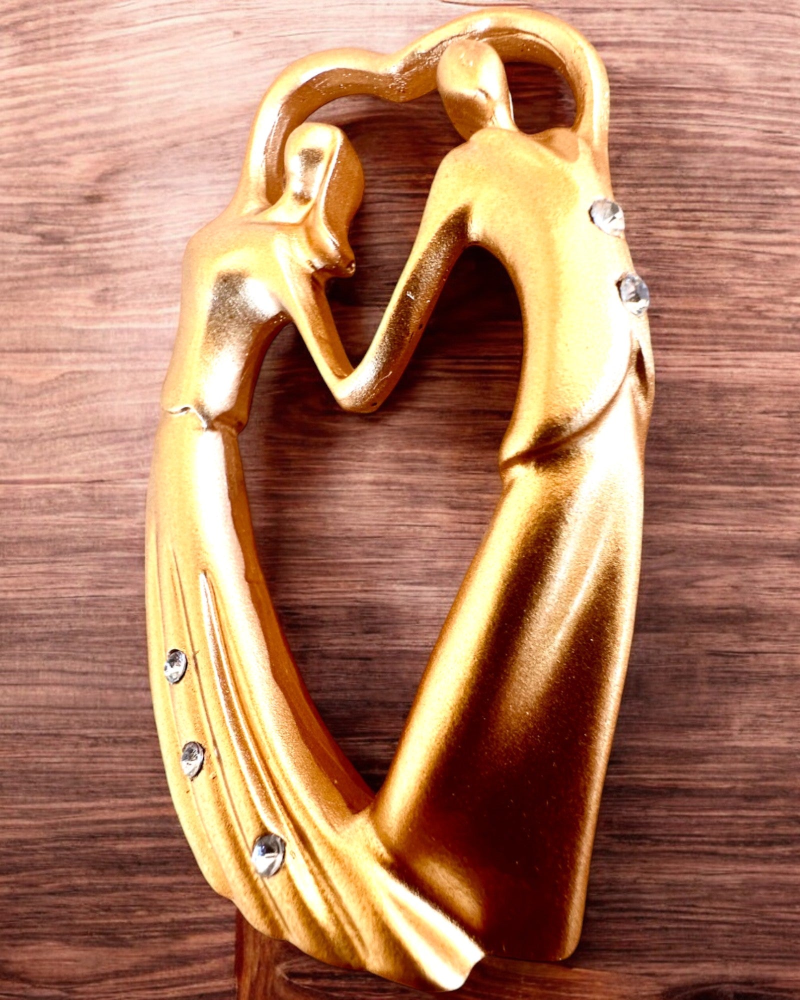 Figurine symbol of love - "Eternal Closeness" as a gift, personalization with engraving