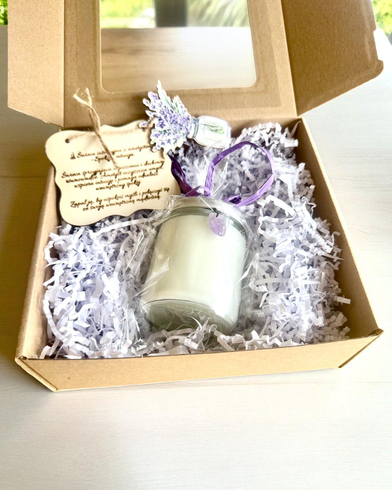 Amethyst Intentional Soy Candle – peace, harmony and purification, 250 ml, option for personalization as a gift