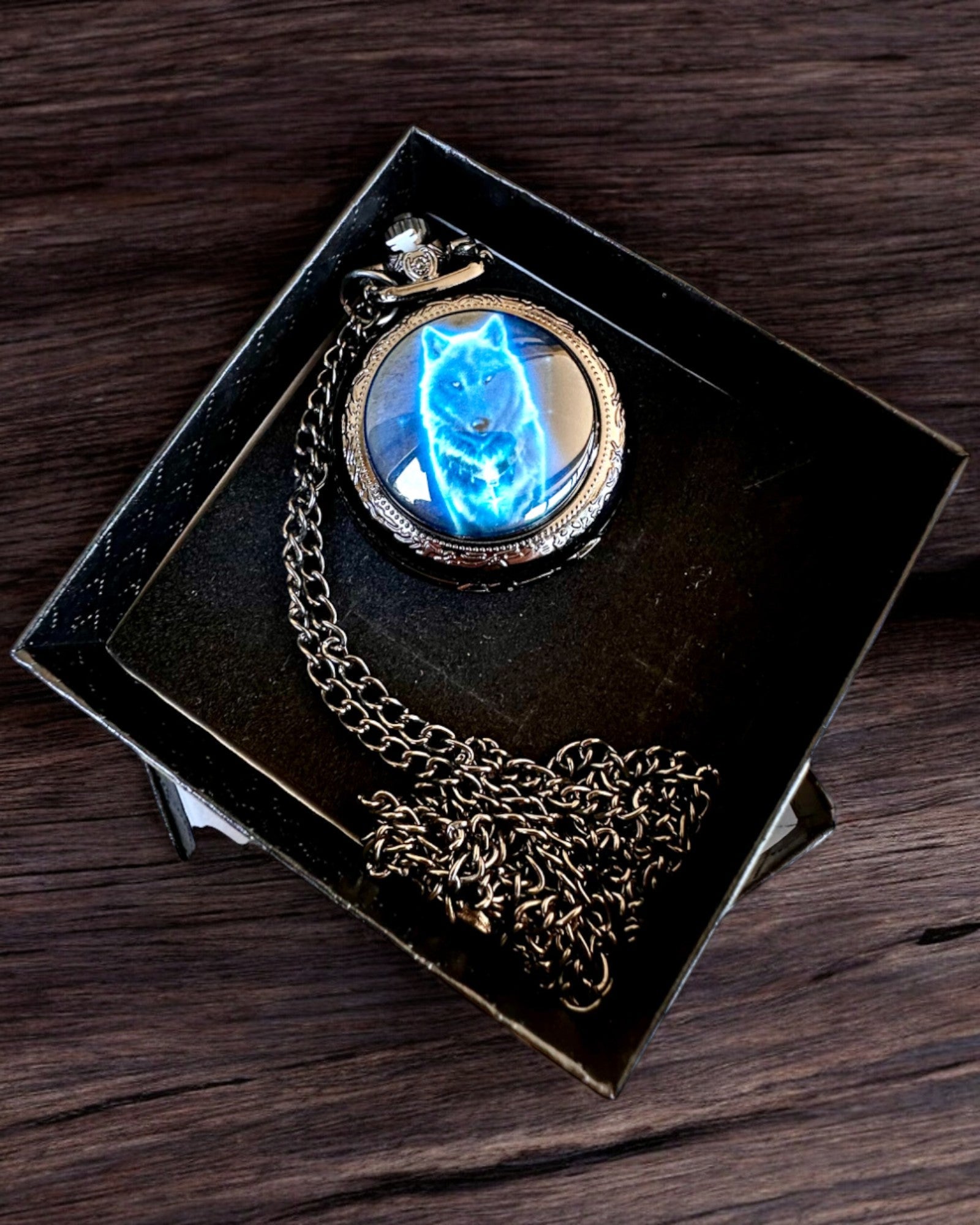 Lunar Wolf Pocket Watch – Moon Wolf Clock, customizable with engraving for a gift