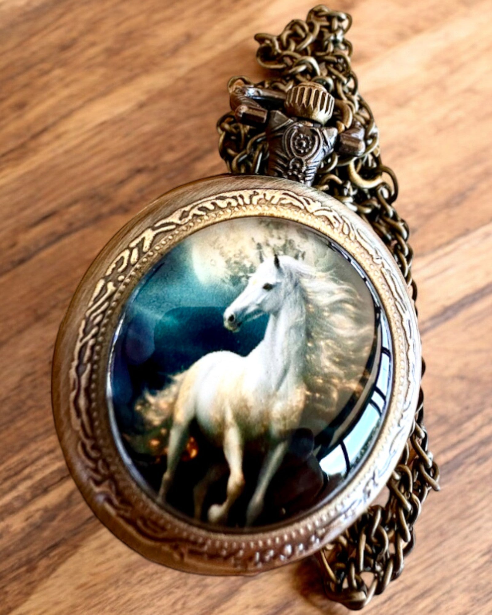 Unicorn Elegance pocket watch with chain, unicorn motif, free custom engraving