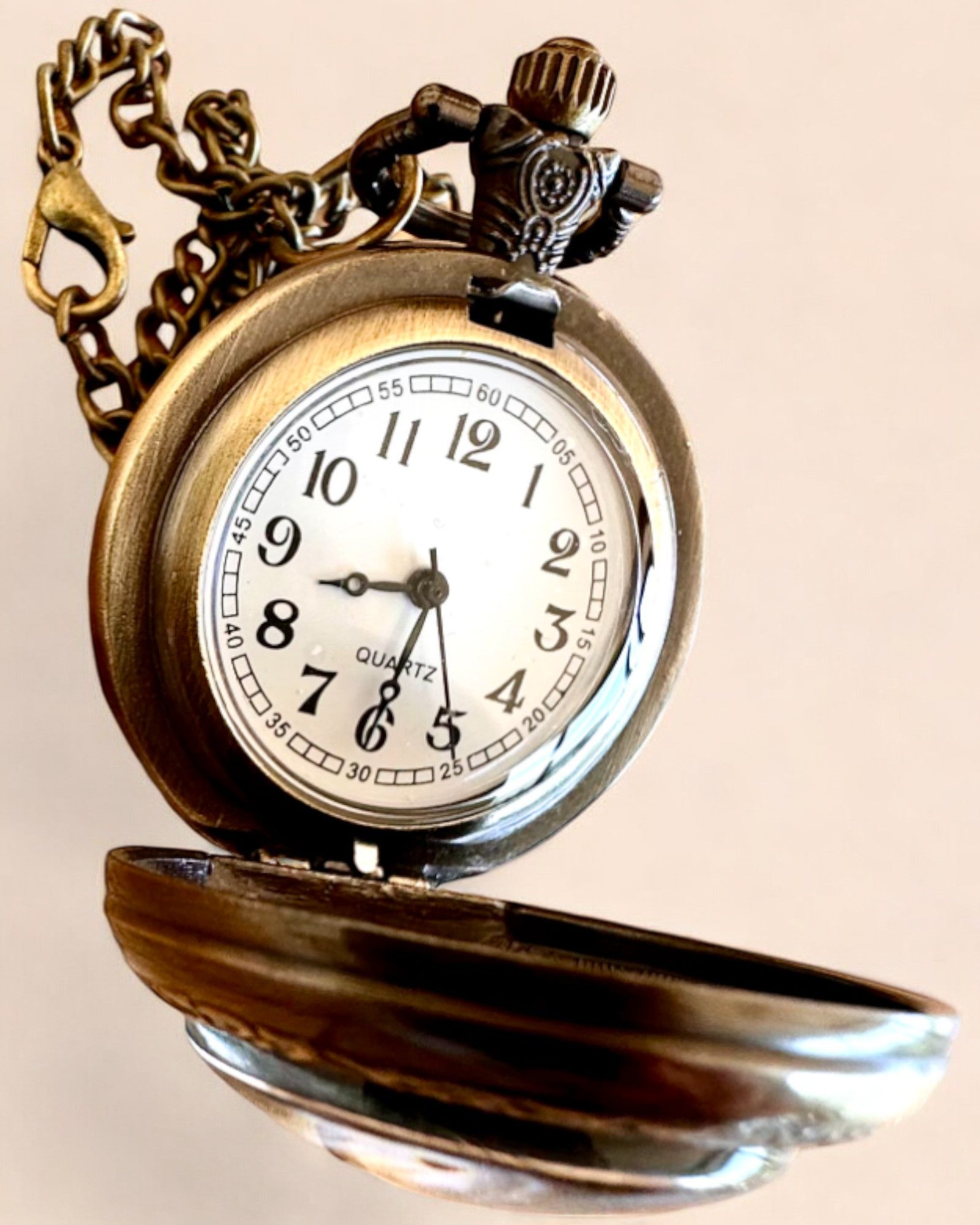 Unicorn Elegance pocket watch with chain, unicorn motif, free custom engraving
