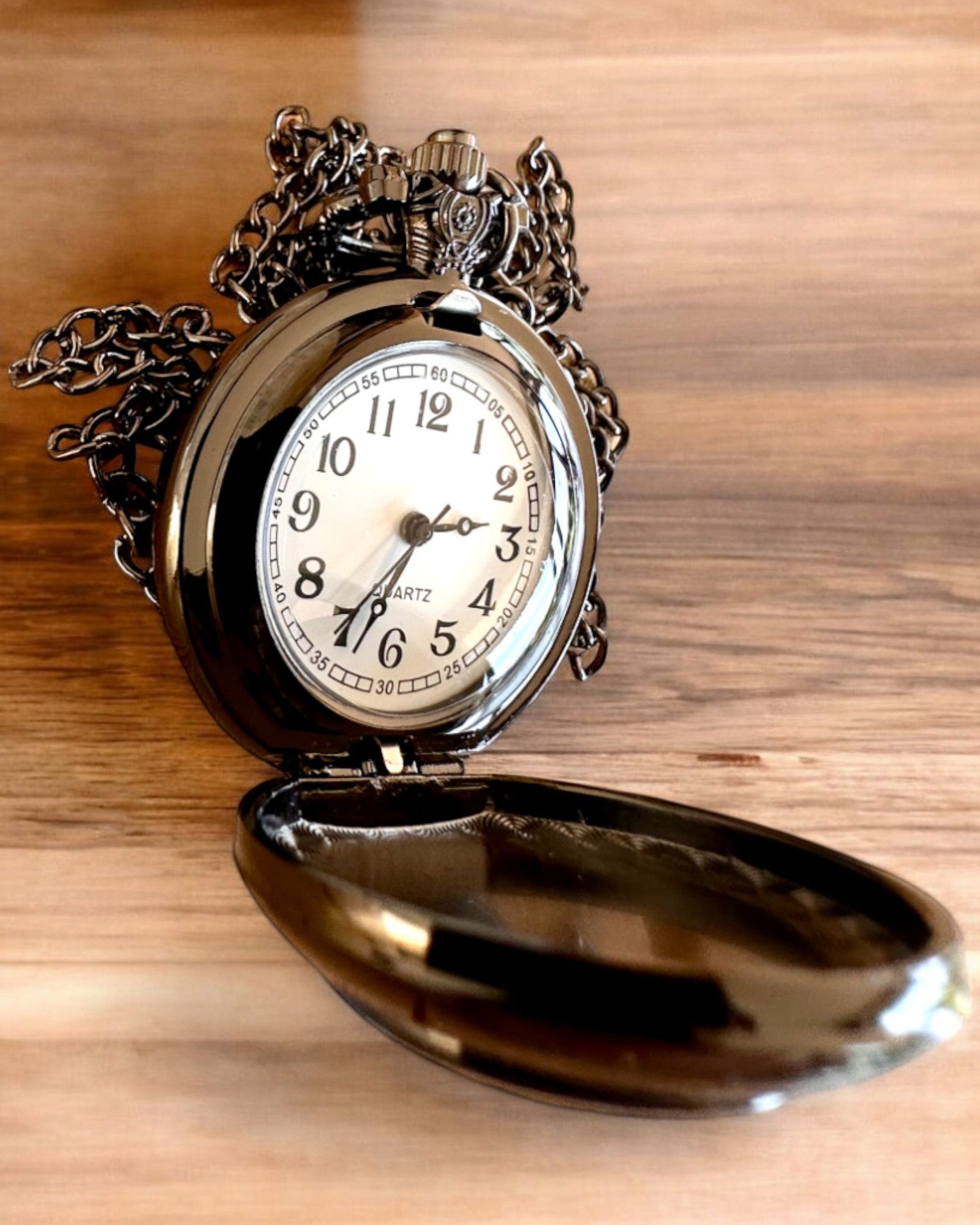 Pocket Watch 'Kiss of the Ravens' with Engraving – personalized engraving for a gift