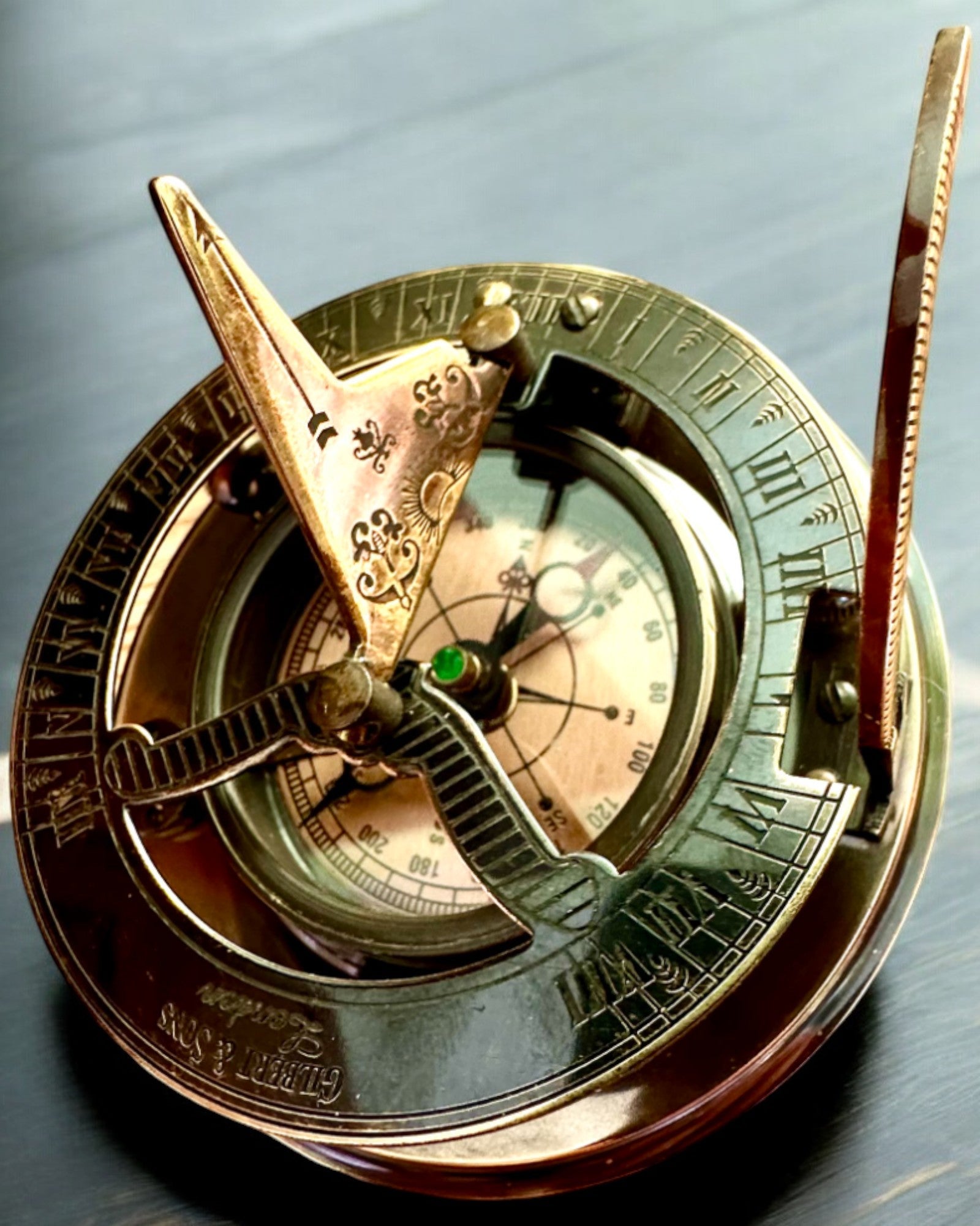 Captain's Compass "Explorer 2" - personalization option with engraving for a gift, 2 color variants to choose from