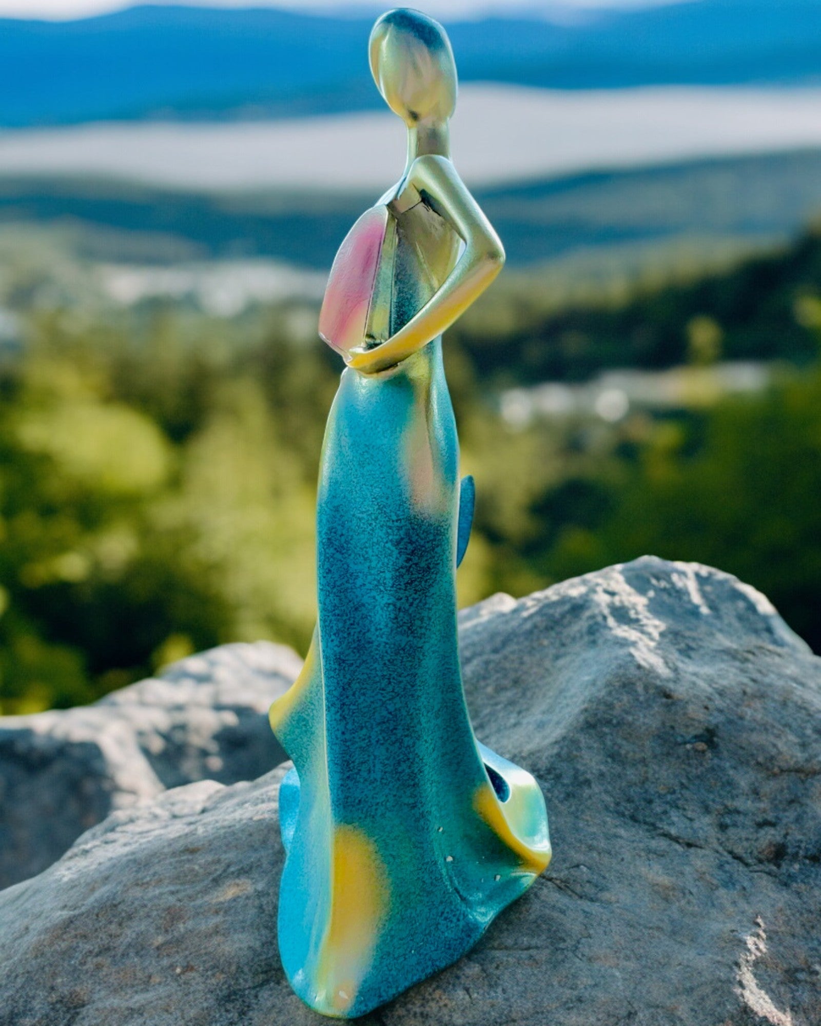 Elegant Bottle Holder - Lady Statue - personalization with engraving, 2 variants to choose from