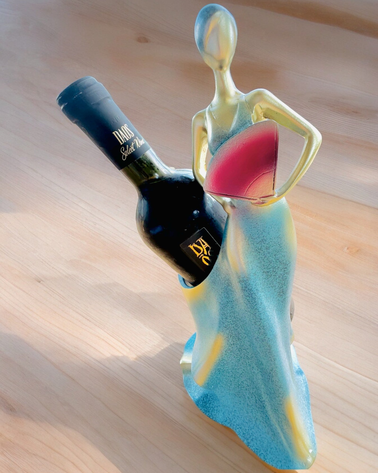 Elegant Bottle Holder - Lady Statue - personalization with engraving, 2 variants to choose from