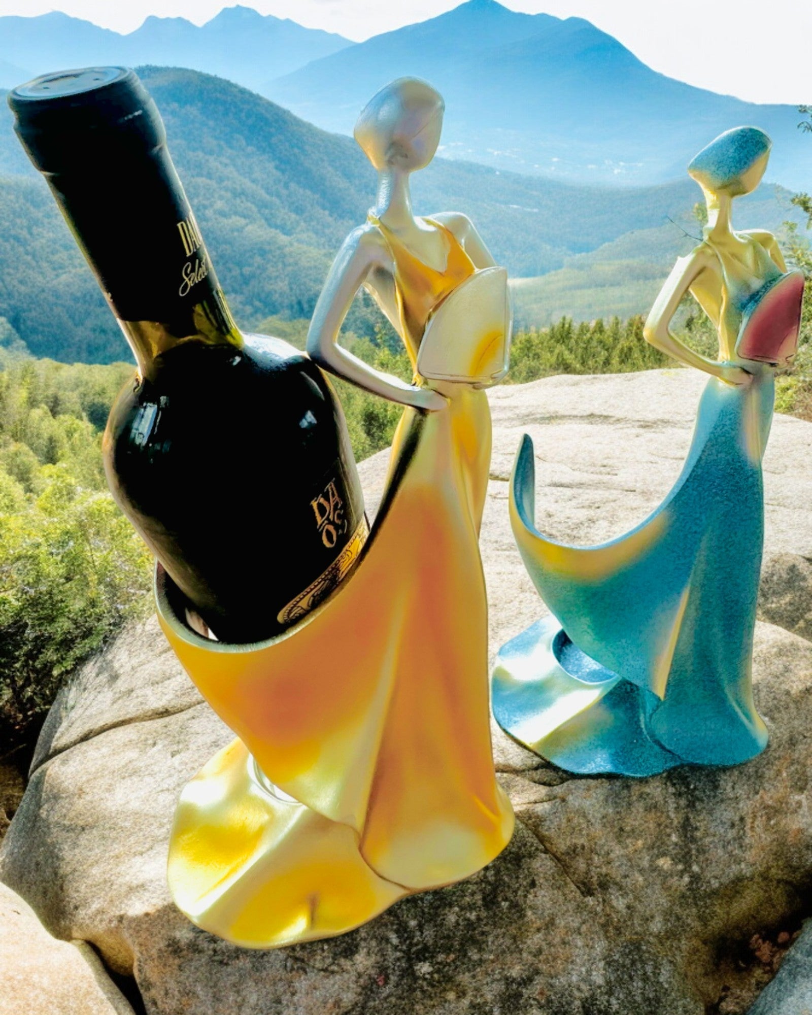 Elegant Bottle Holder - Lady Statue - personalization with engraving, 2 variants to choose from