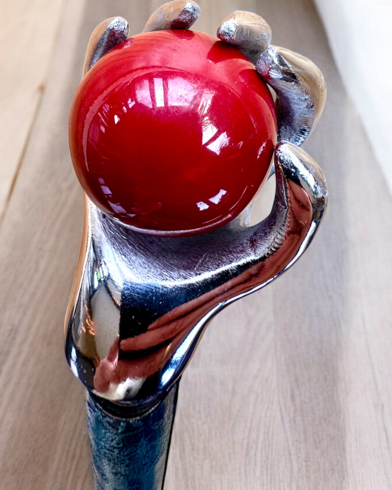 Walking cane "Royal Hand" – handcrafted with natural leather, customizable with engraving