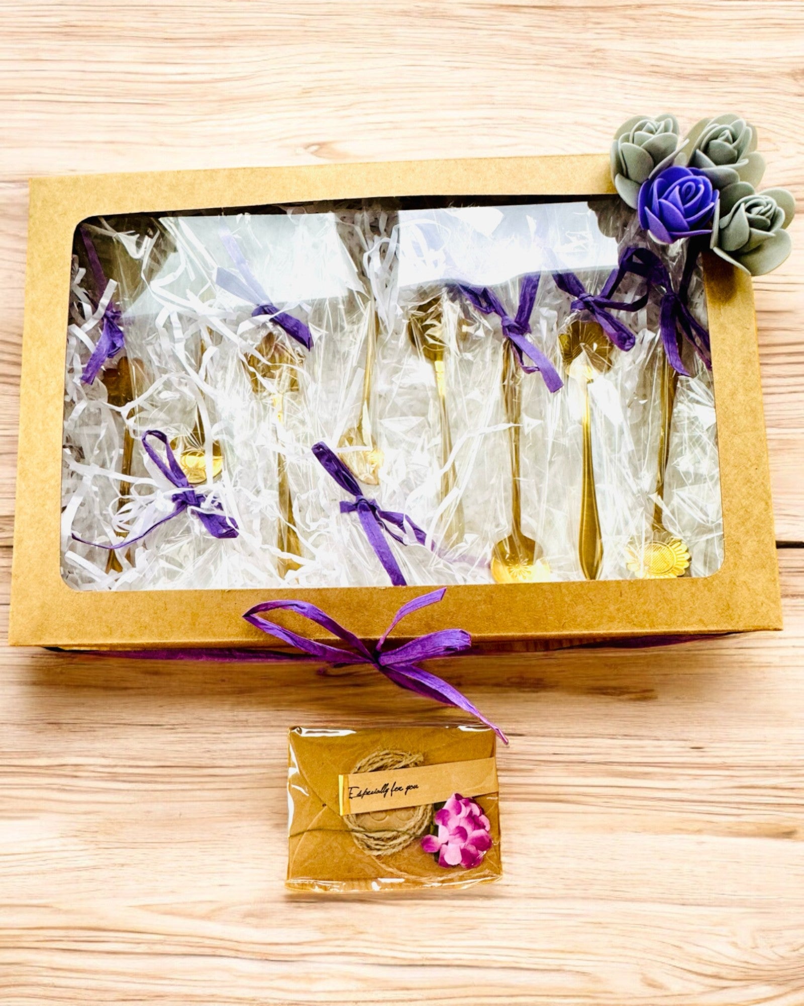 "Floral Rhapsody" Spoon Set - personalized engraving for a gift, 2 variants to choose from