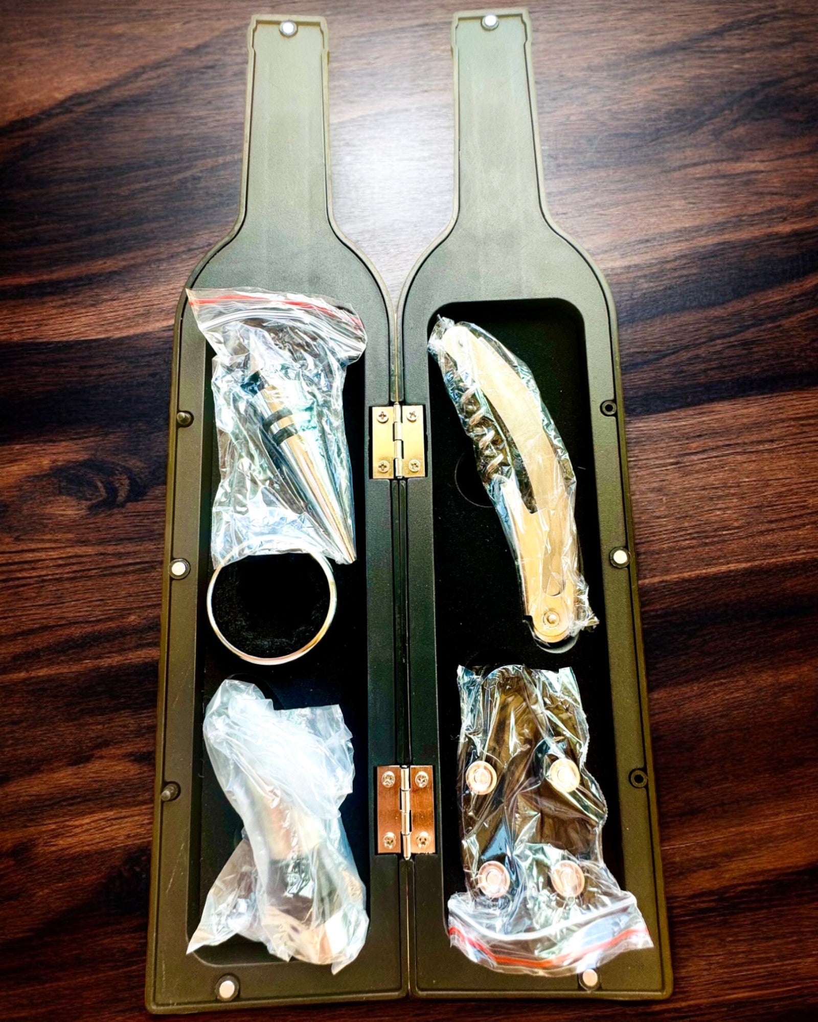 "Sommelier's Delight" Wine Set - personalization with engraving available for a gift