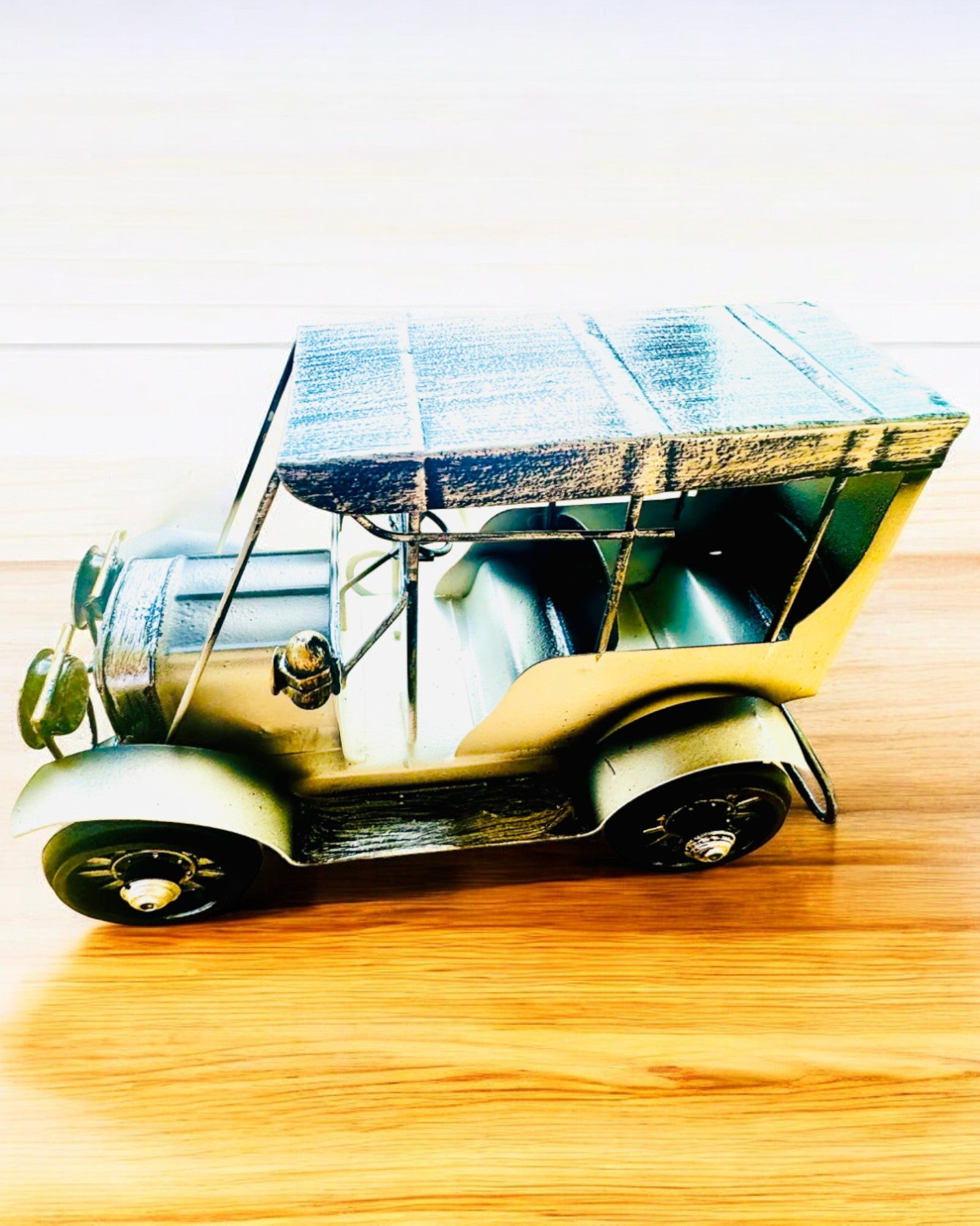 Classic Retro Car Model - Three Variants with Engraving Option for a Gift