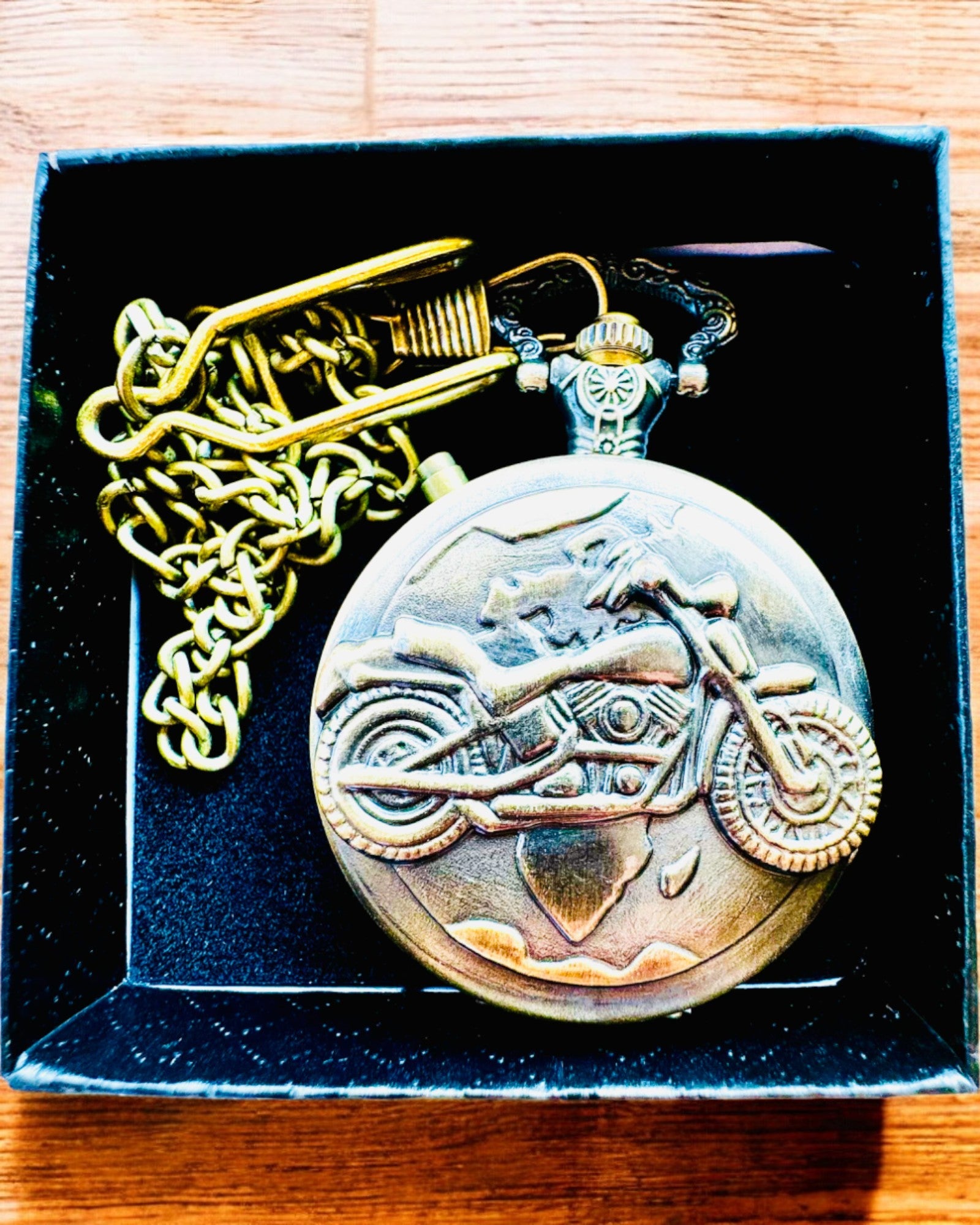 Pocket Watch "Motocyklowy Elegancik 2" – Engraving for a gift, 3 color variants