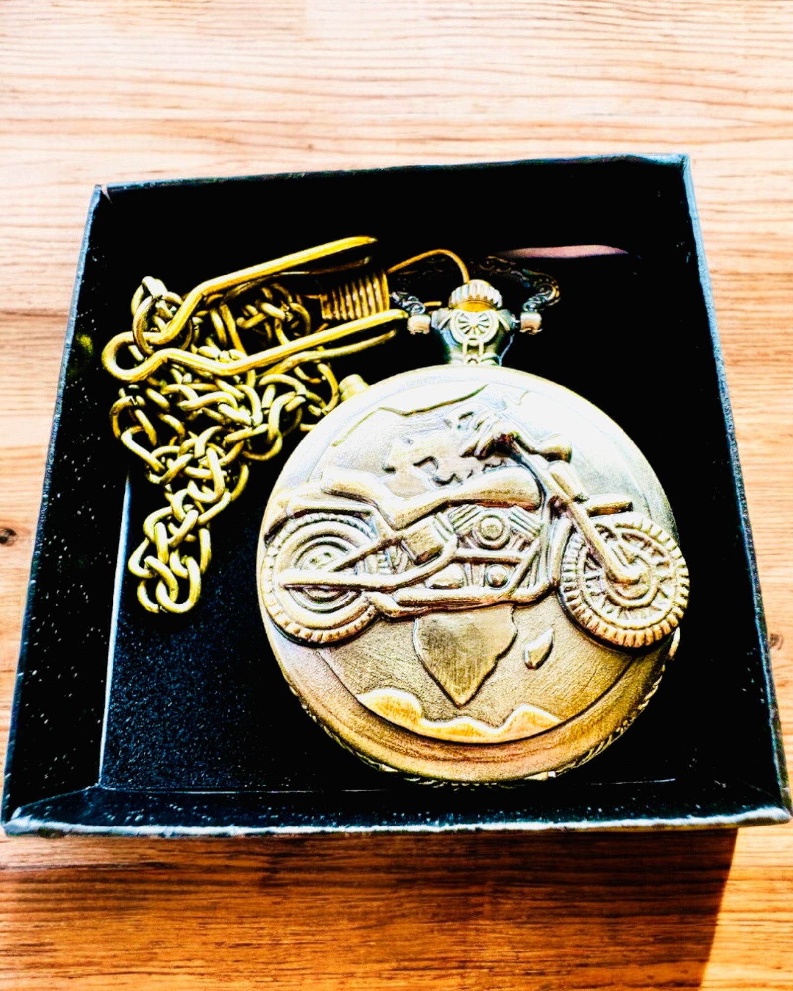 Pocket Watch "Motocyklowy Elegancik 2" – Engraving for a gift, 3 color variants