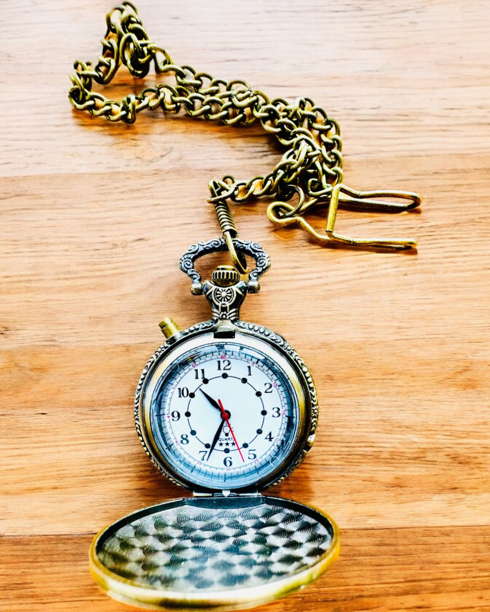 Pocket Watch "Motocyklowy Elegancik 2" – Engraving for a gift, 3 color variants