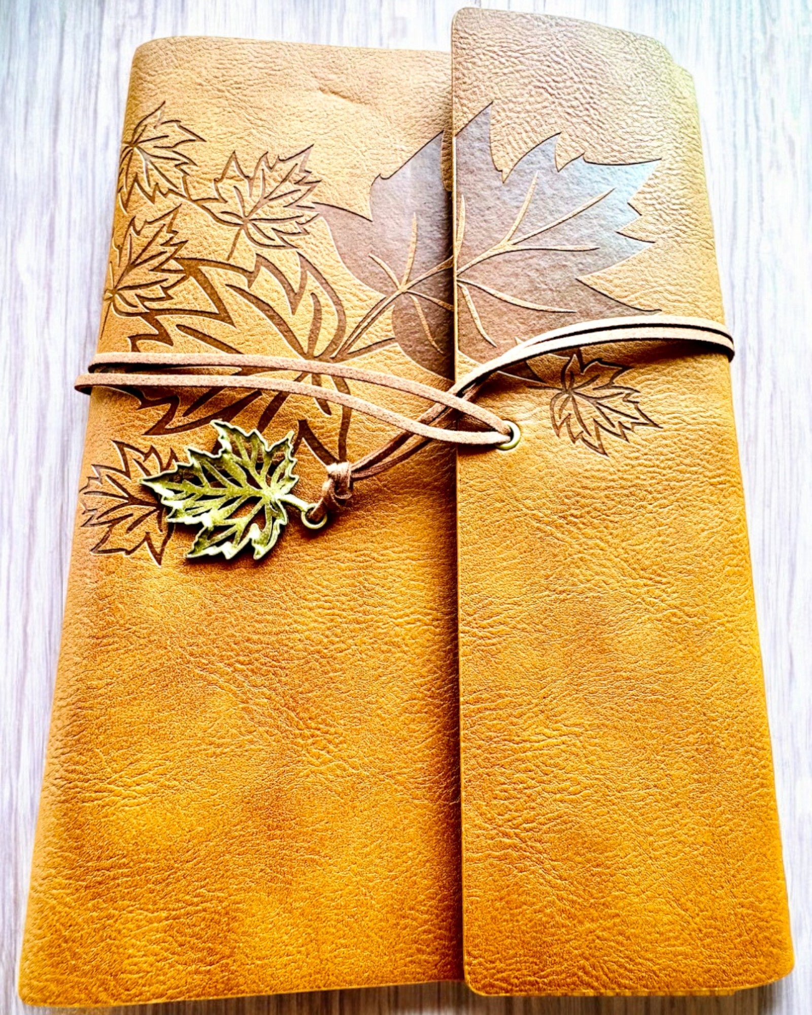 Notebook "Autumn Leaves" A5 Format, customizable with engraving for a gift