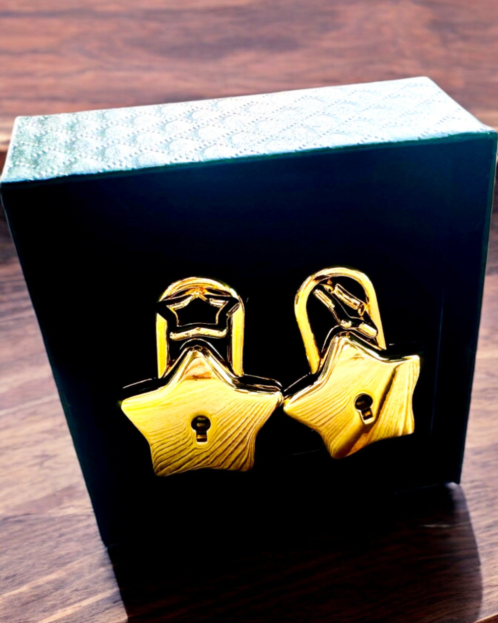 2 Star Mini Padlocks with Engraving – Secure Your Dreams, personalized as a gift, 2 color variants to choose from