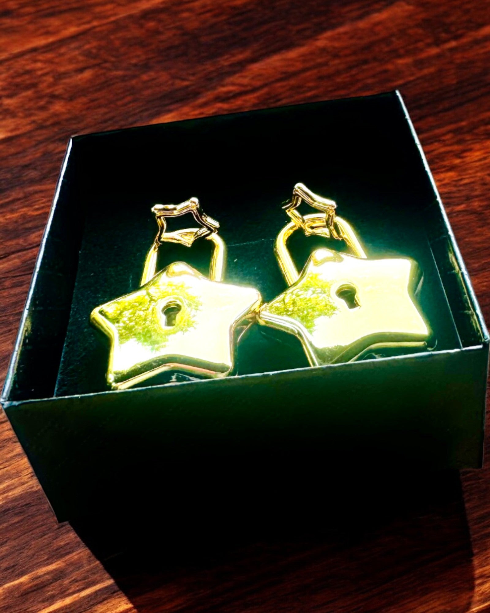 2 Star Mini Padlocks with Engraving – Secure Your Dreams, personalized as a gift, 2 color variants to choose from