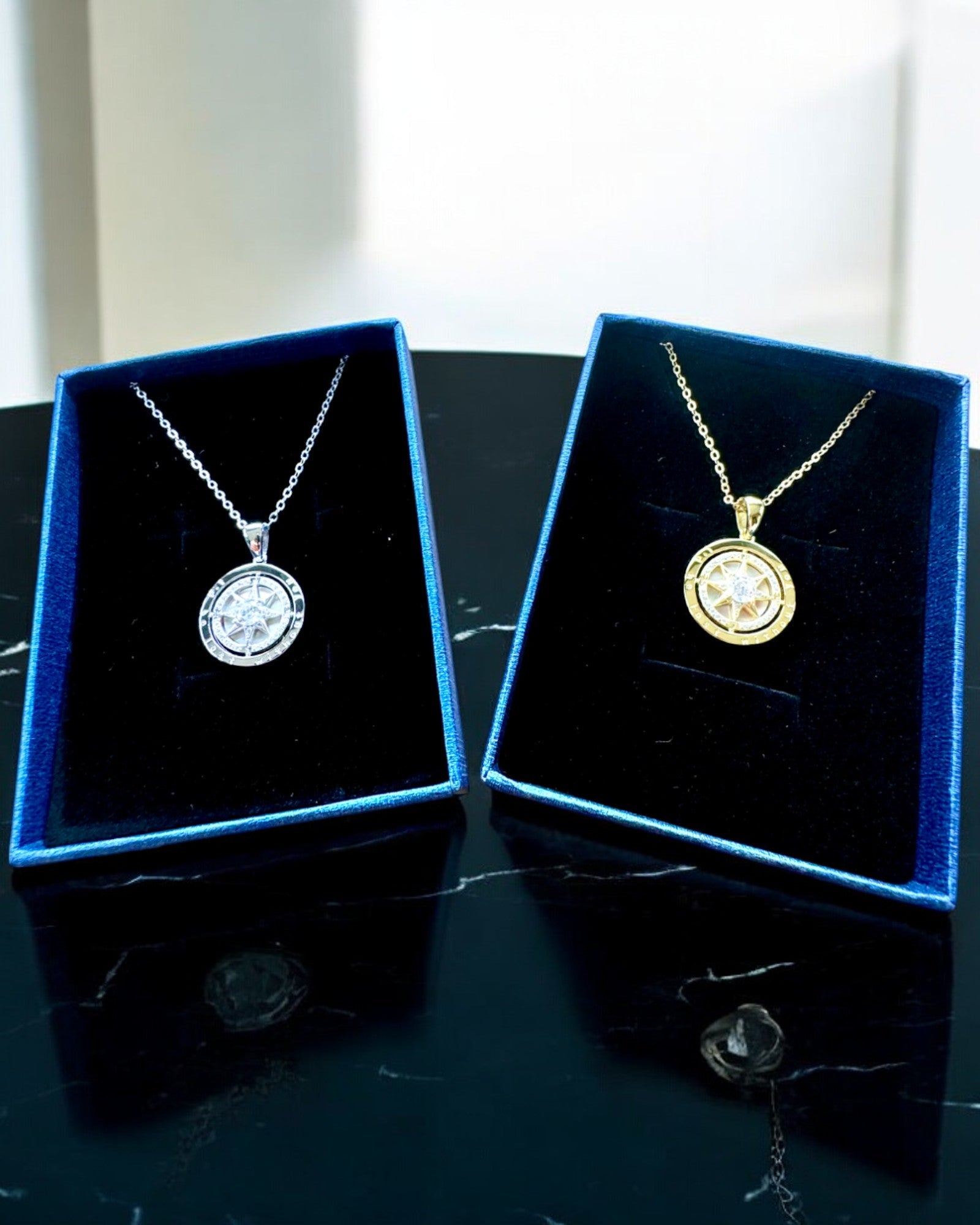 Compass Necklace "Star Direction", customizable with engraving, 2 color variants available
