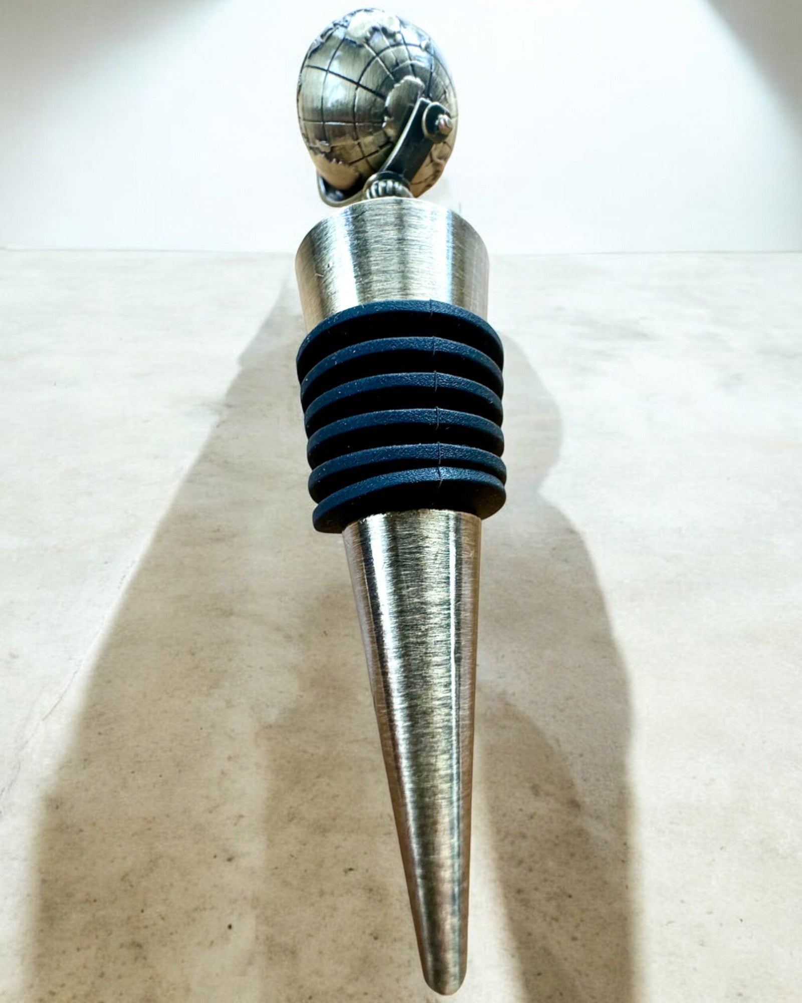 GloboStop - Wine Cork with Engraving, personalization with engraving available for a gift