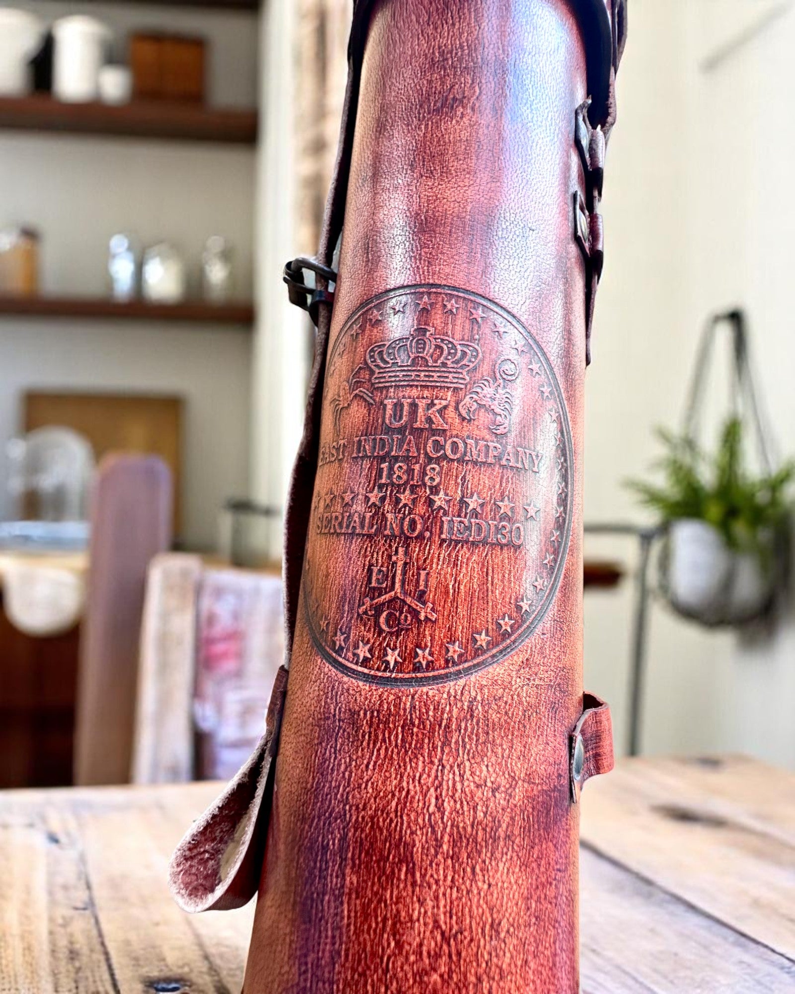 Royal Spyglass "Voyager 1818" – Exclusive, Brass, 83 cm, Handcrafted, Genuine Leather Case – Collector's Edition, Customization with Engraving for Gift