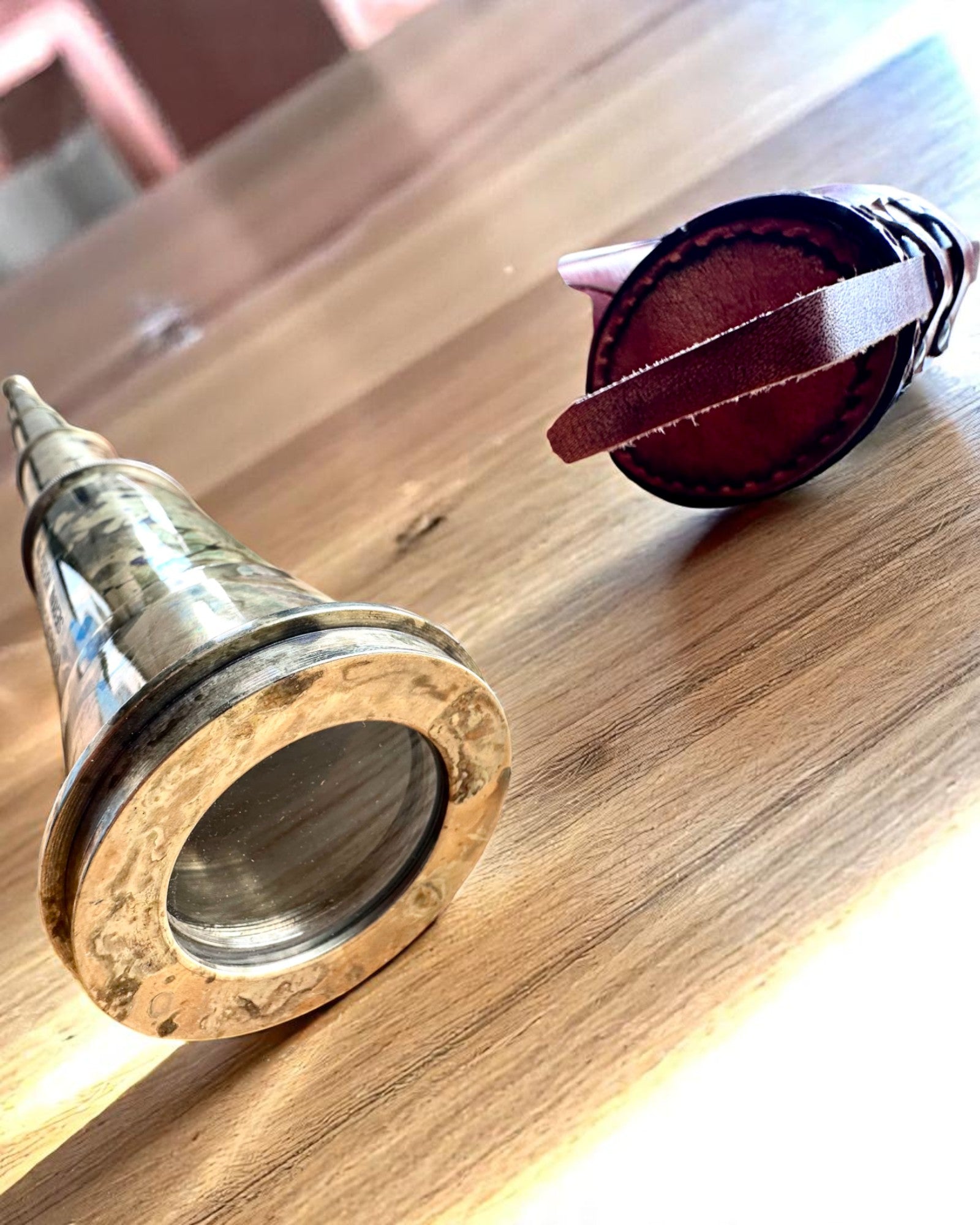 Royal Spyglass "Voyager 1818" – Exclusive, Brass, 83 cm, Handcrafted, Genuine Leather Case – Collector's Edition, Customization with Engraving for Gift